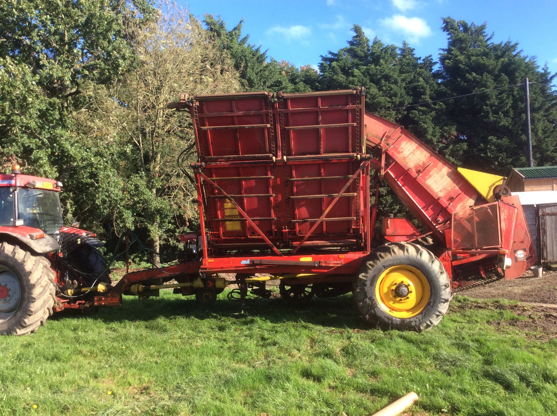 1994 Two Row Tim Sugar Beet Harvester. - Image 2 of 4