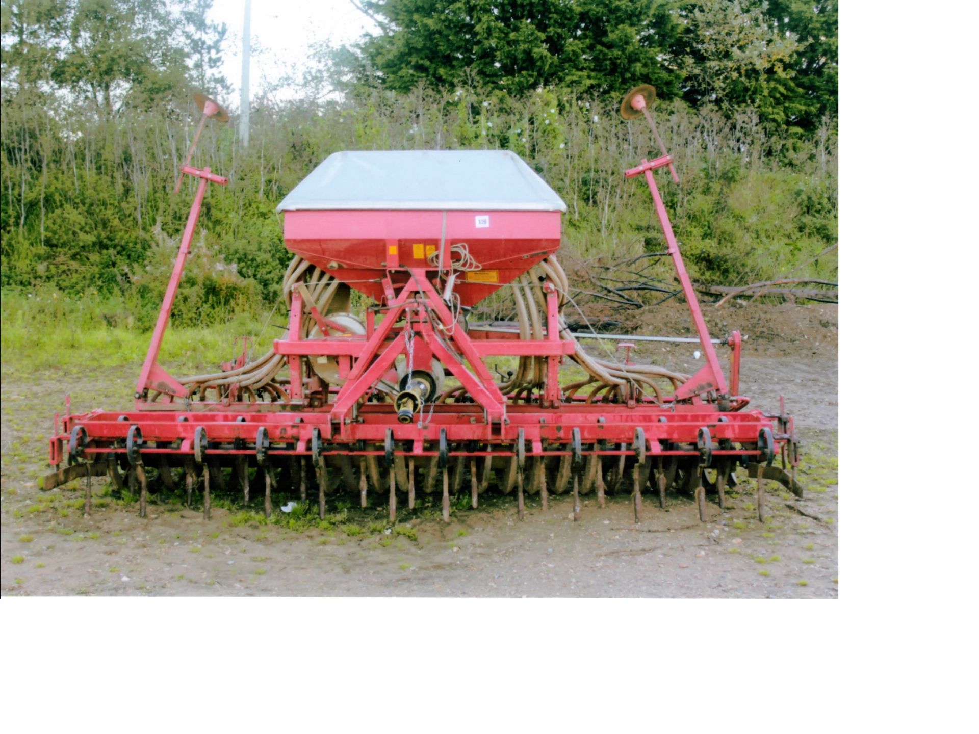 4 M Accord DA-S Drill mounted on Farmforce Drillmate with flexicoil press - Location - West Norfolk