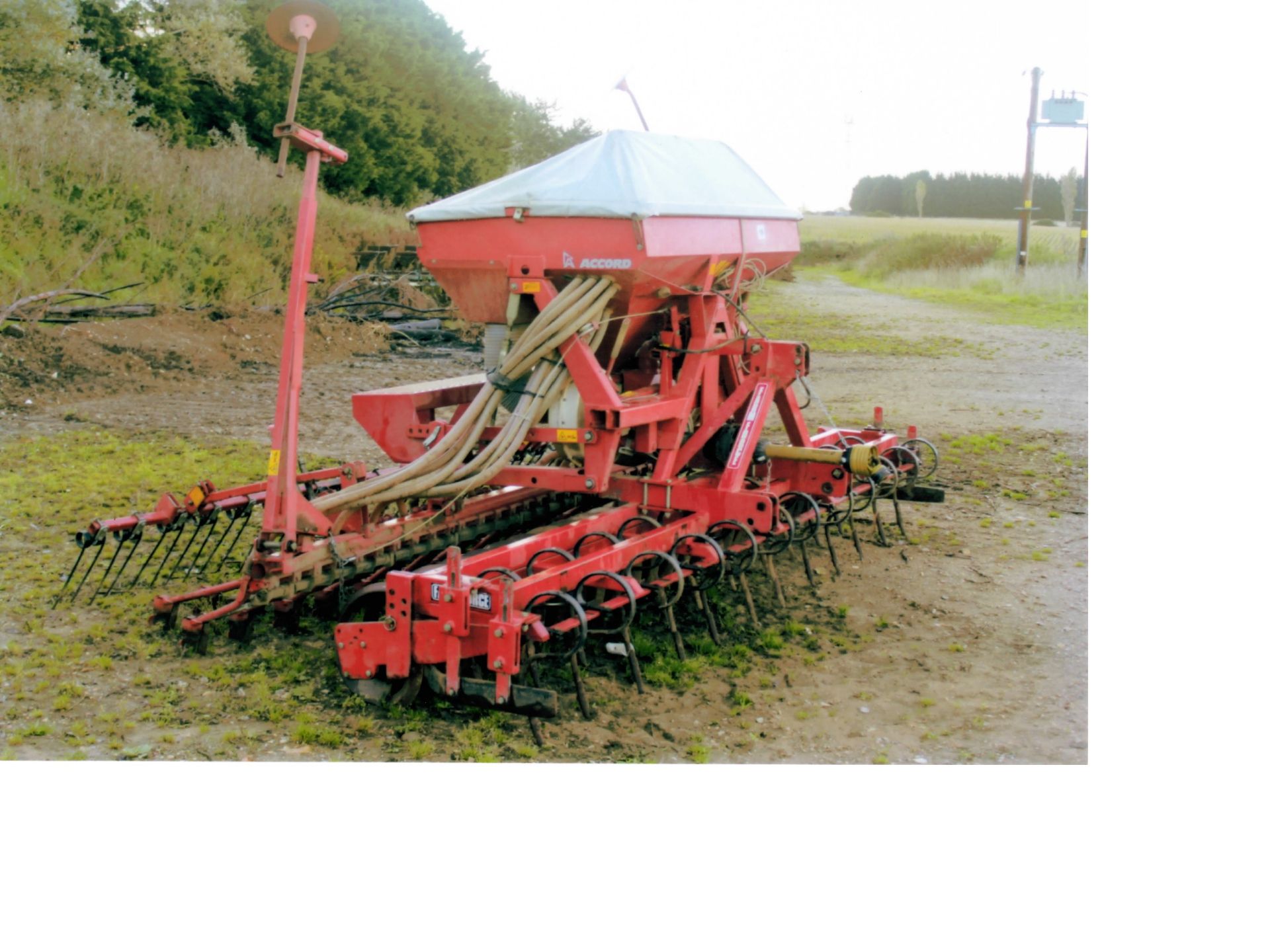 4 M Accord DA-S Drill mounted on Farmforce Drillmate with flexicoil press - Location - West Norfolk - Image 2 of 4