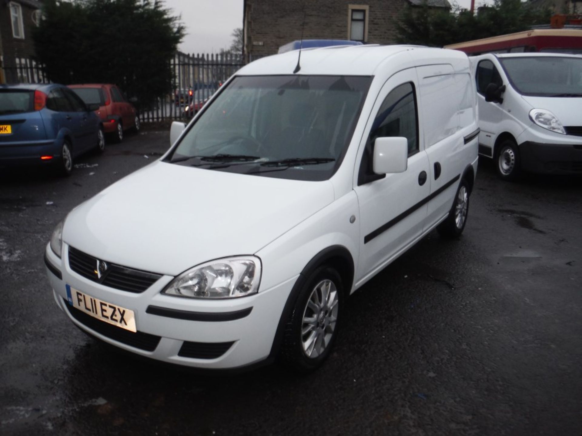 11 reg VAUXHALL COMBO 1700 SE CDTI, 1ST REG 03/11, TEST 03/15, 158511M NOT WARRANTED, V5 HERE, 1 - Image 2 of 5