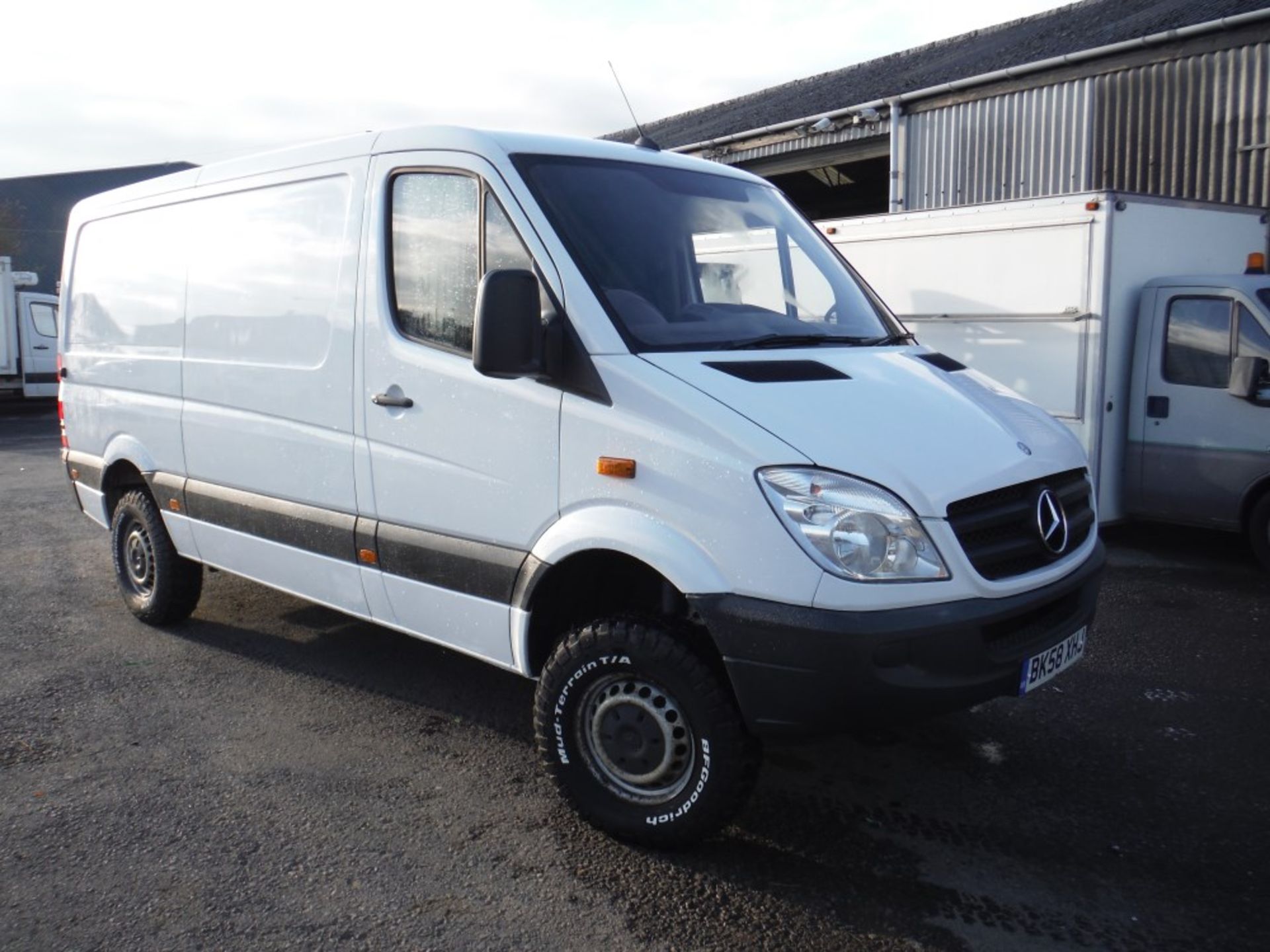 58 reg MERCEDES SPRINTER 318 CDI MWB, 1ST REG 10/08, TEST 10/15, 99453M WARRANTED, V5 HERE, 1 FORMER