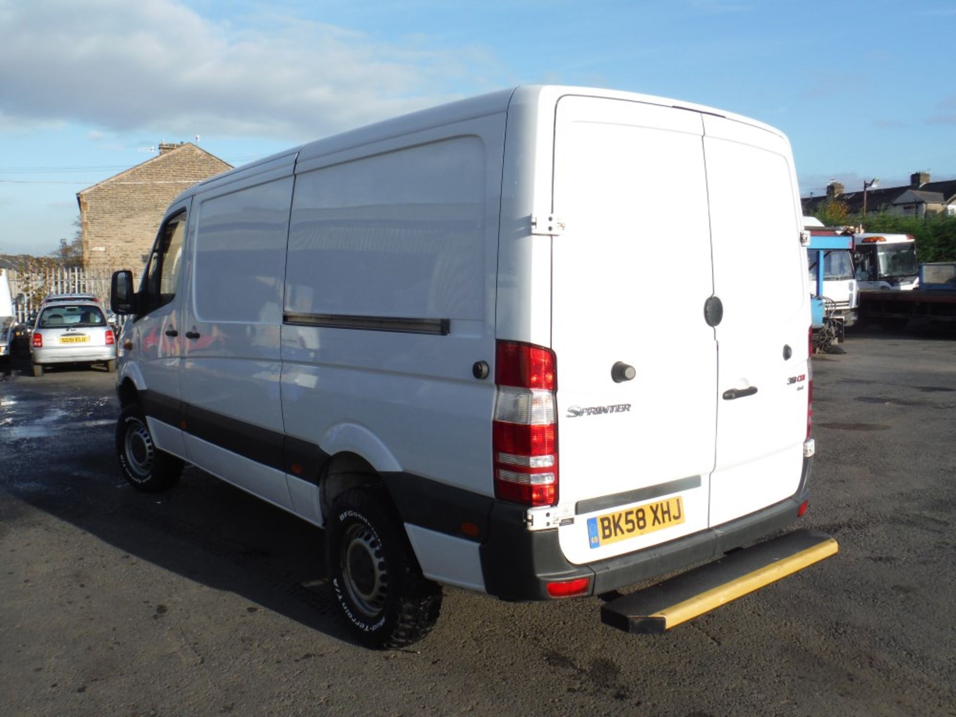 58 reg MERCEDES SPRINTER 318 CDI MWB, 1ST REG 10/08, TEST 10/15, 99453M WARRANTED, V5 HERE, 1 FORMER - Image 3 of 5