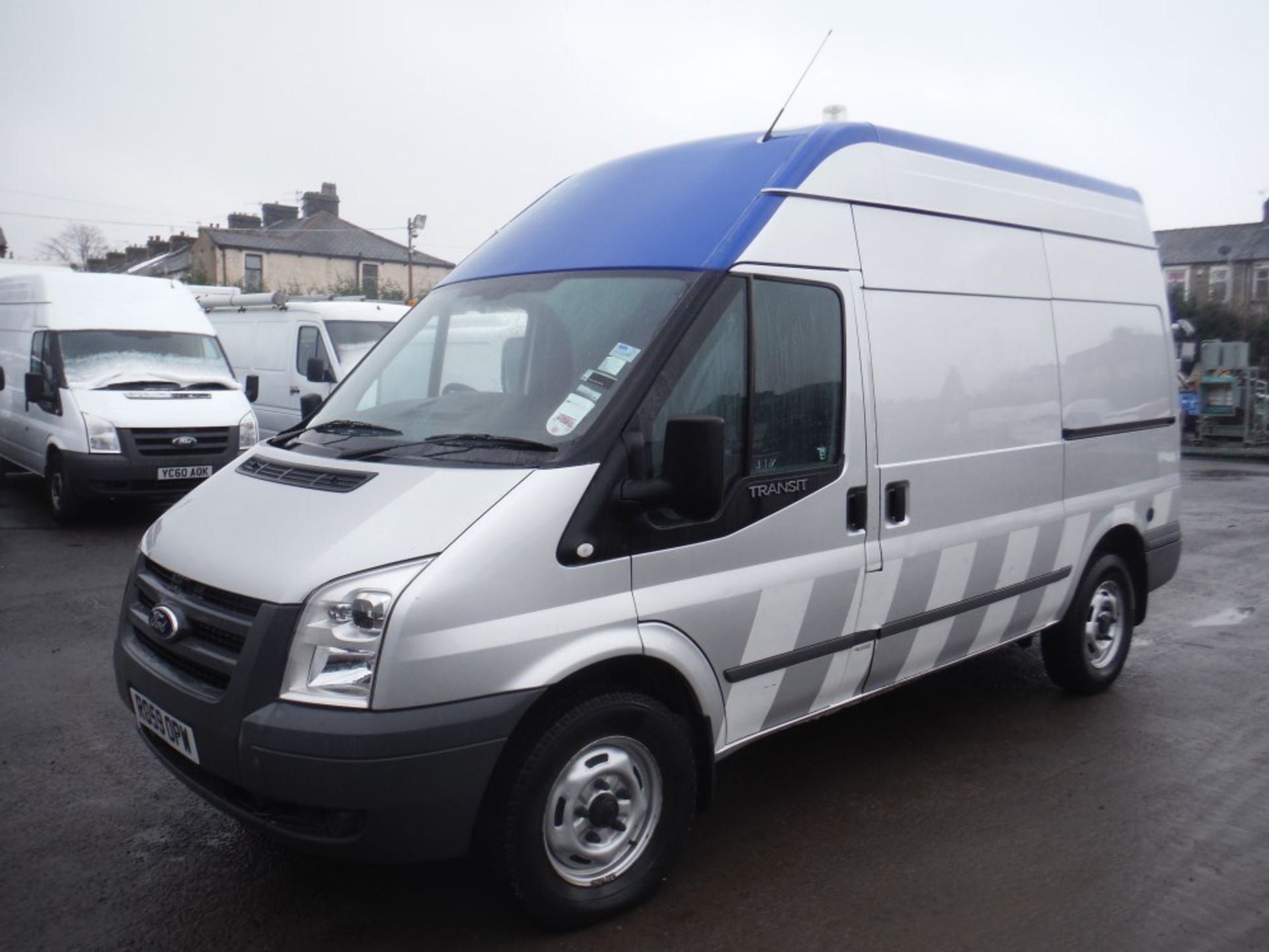 59 reg FORD TRANSIT 145 T350M RWD, 1ST REG 10/09, TEST 09/15, 108096M WARRANTED, V5 HERE, 1 OWNER - Image 2 of 5