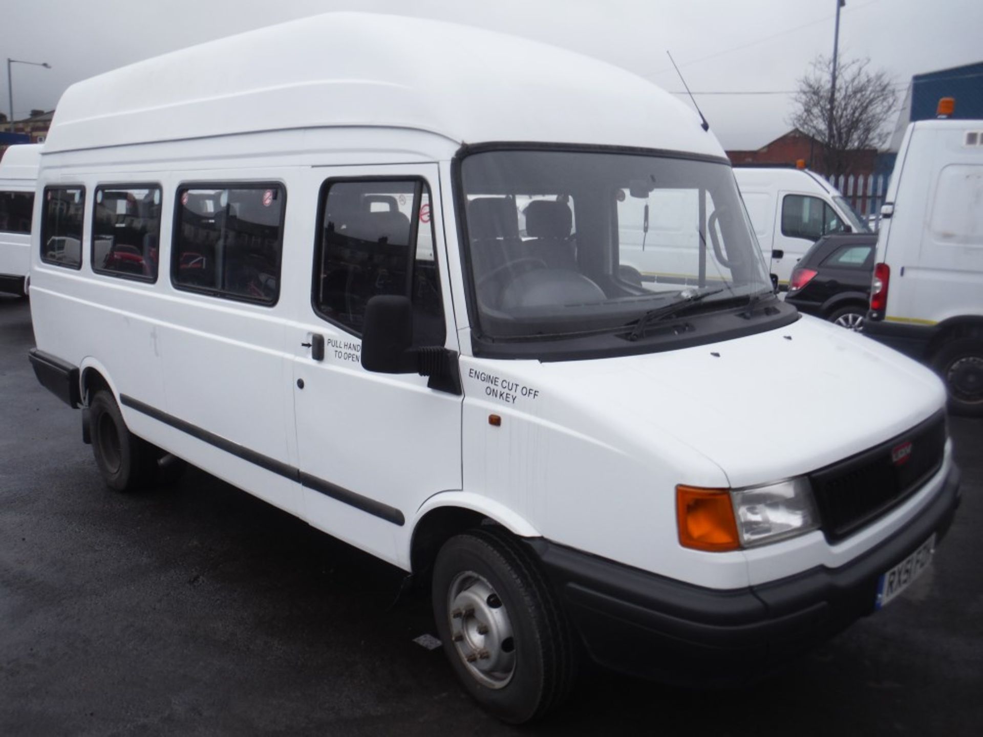 51 reg LDV 400 CONVOY D LWB 17 SEAT MINI BUS, 1ST REG 09/01, TEST 12/15, COIF, 293379KM WARRANTED,