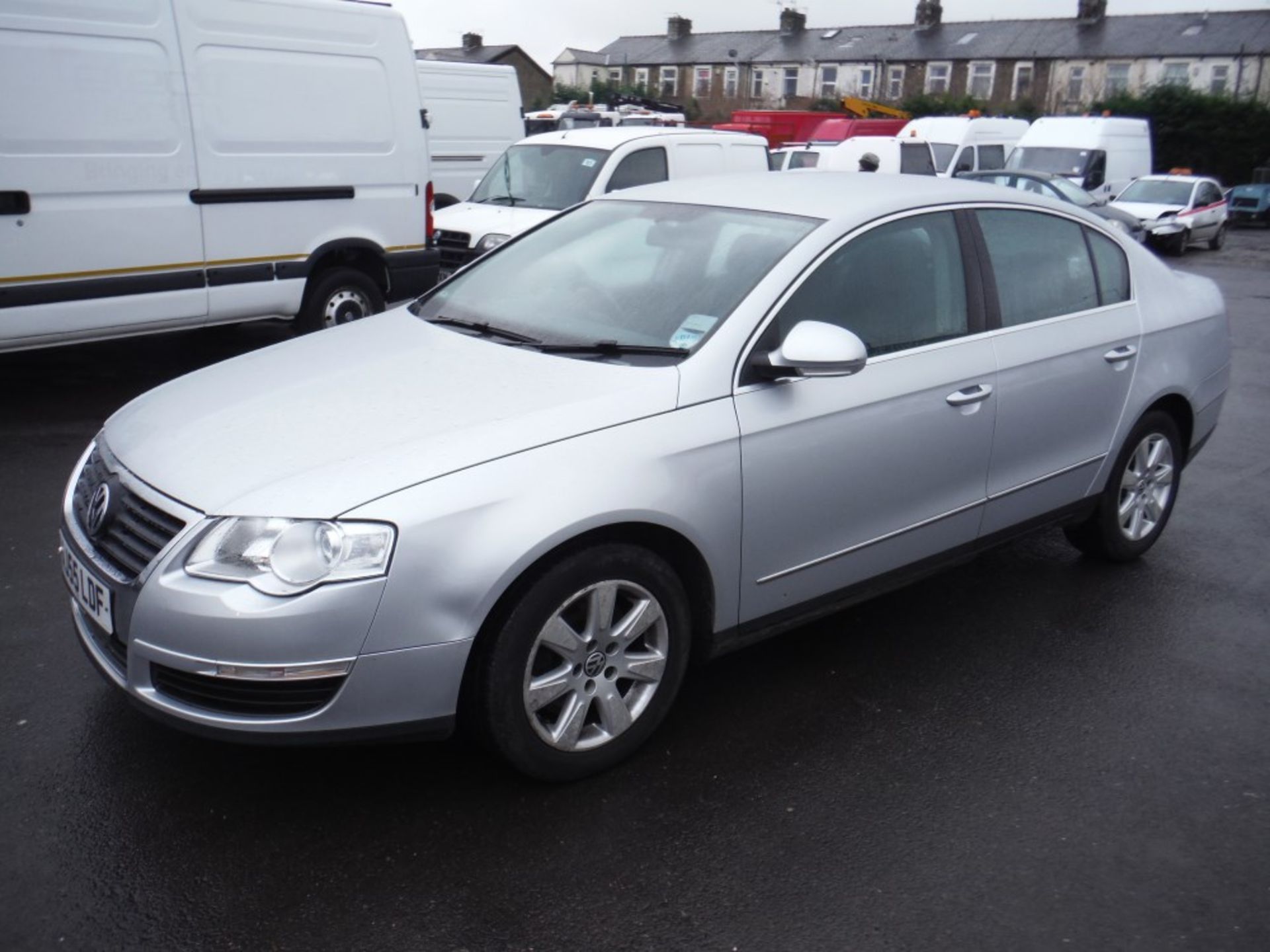 55 reg VW PASSAT SE TDI 140 AUTO, 1ST REG 12/05, TEST 05/15, 141000M NOT WARRANTED, V5 HERE, 2 - Image 2 of 5