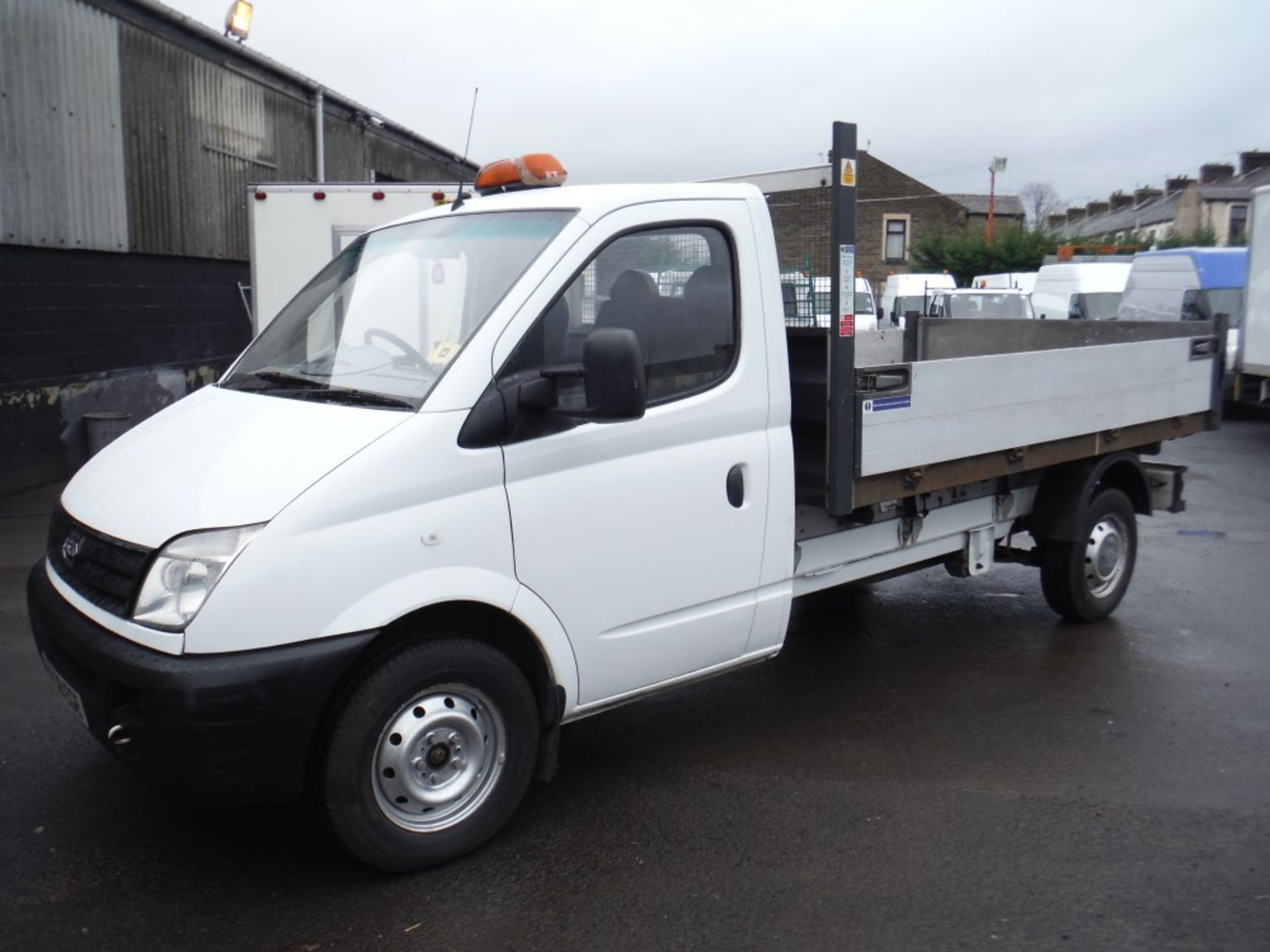 58 reg LDV MAXUS 3.5T 120 LWB TIPPER, 1ST REG 09/08, V5 HERE, 1 FORMER KEEPER [+ VAT] - Image 2 of 5