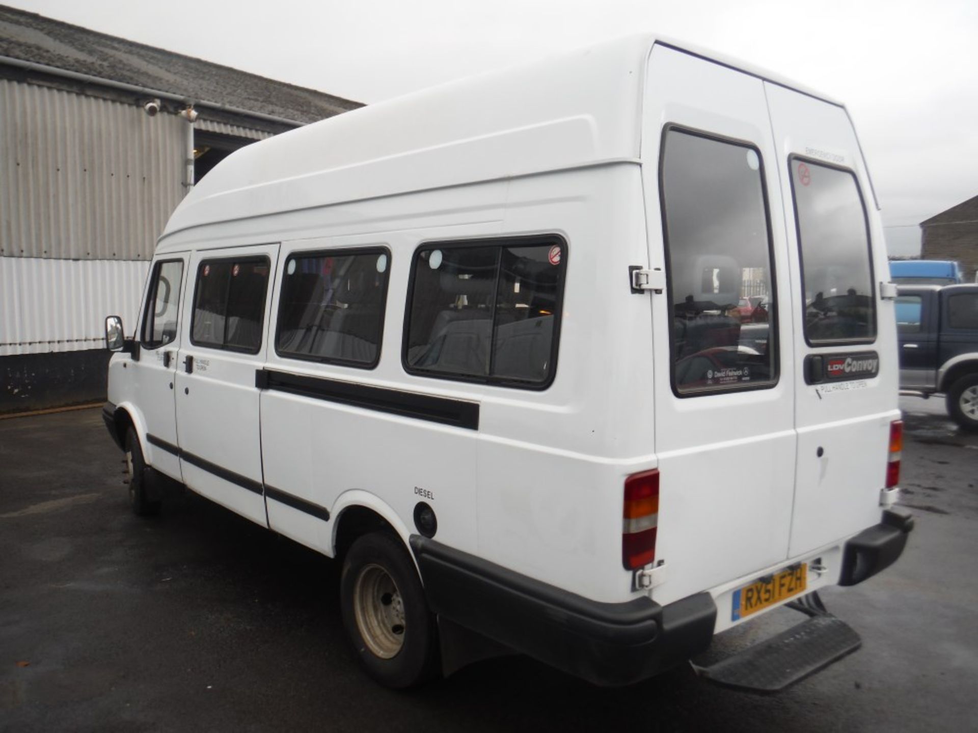 51 reg LDV 400 CONVOY D LWB 17 SEAT MINI BUS, 1ST REG 09/01, TEST 12/15, COIF, 293379KM WARRANTED, - Image 3 of 5