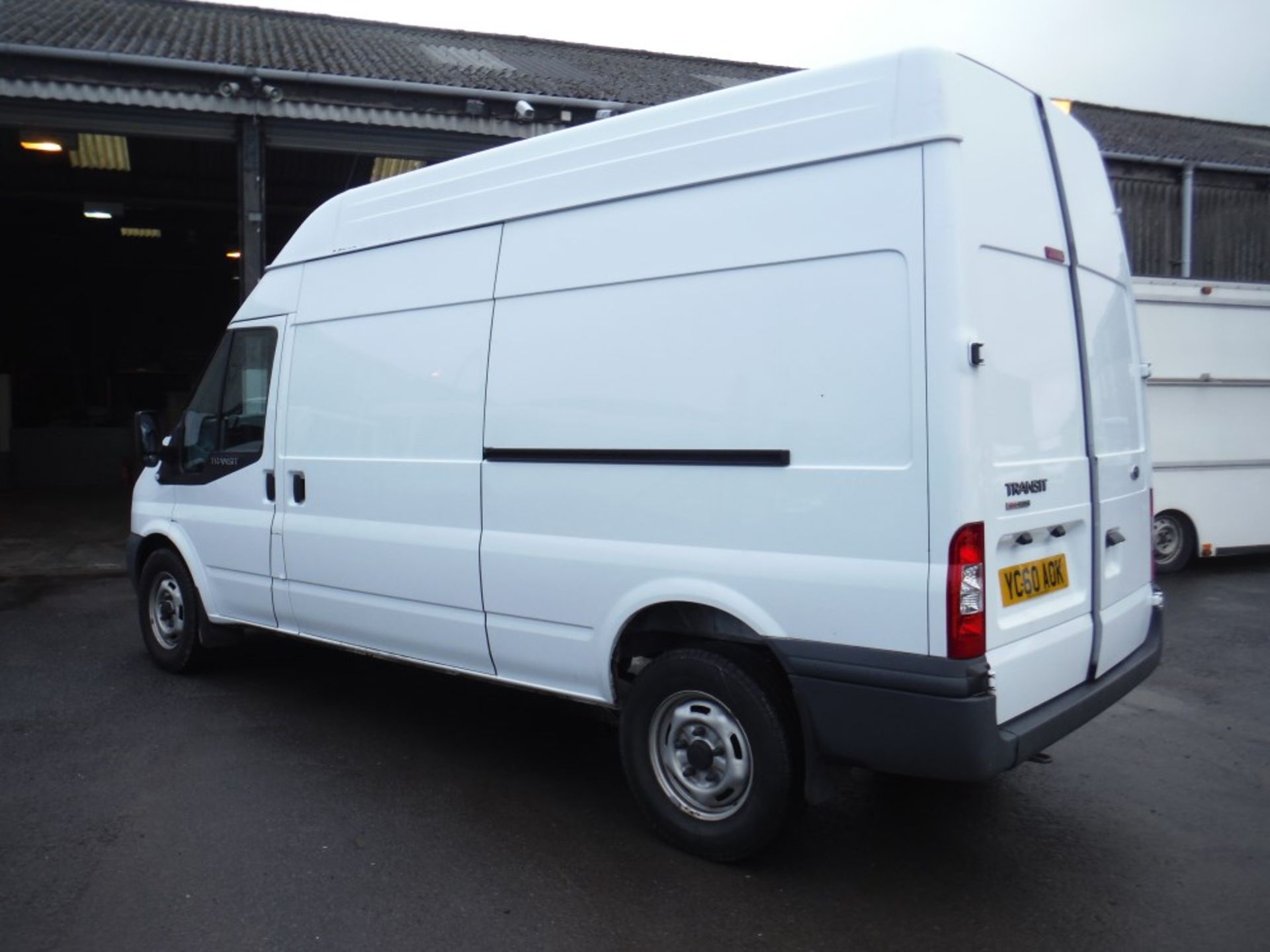 60 reg FORD TRANSIT 100 T350L RWD, 1ST REG 11/10, TEST 11/15, 176750M WARRANTED, V5 HERE, 1 OWNER - Image 3 of 5