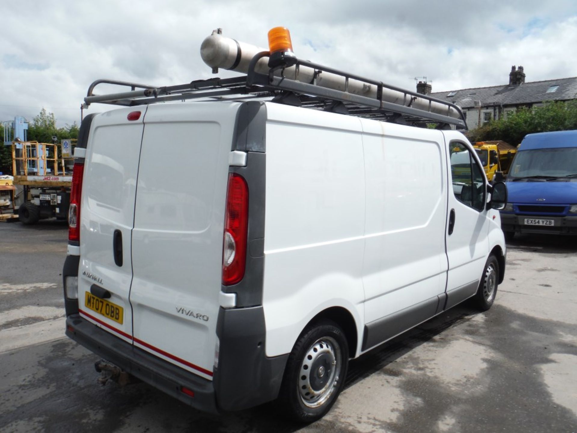 07 reg VAUXHALL VIVARO 2700 CDTI SWB, 1ST REG 05/07, TEST 05/15, 125529M, V5 HERE, 1 FORMER - Image 4 of 5