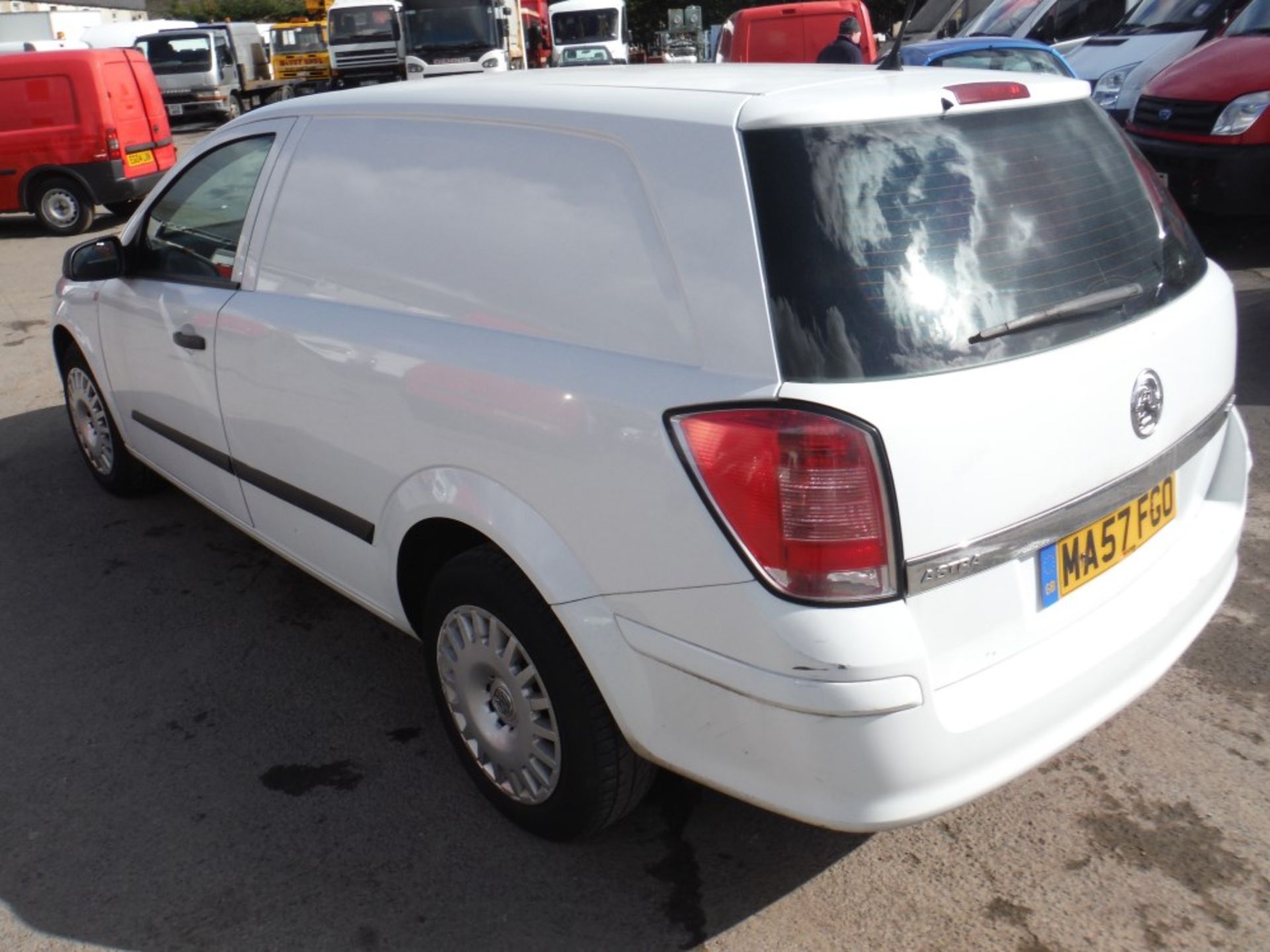57 reg VAUXHALL ASTRA CLUB CDTI VAN, 1ST REG 10/07, TEST 06/15, 154410M, V5 HERE, 1 OWNER FROM - Image 3 of 5