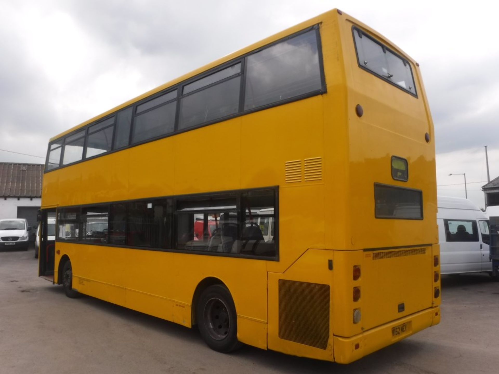 V reg DENNIS TRIDENT 86 SEAT DOUBLE DECKER BUS, 1ST REG 12/99, TEST 04/16, COIF & REDUCED - Image 3 of 7