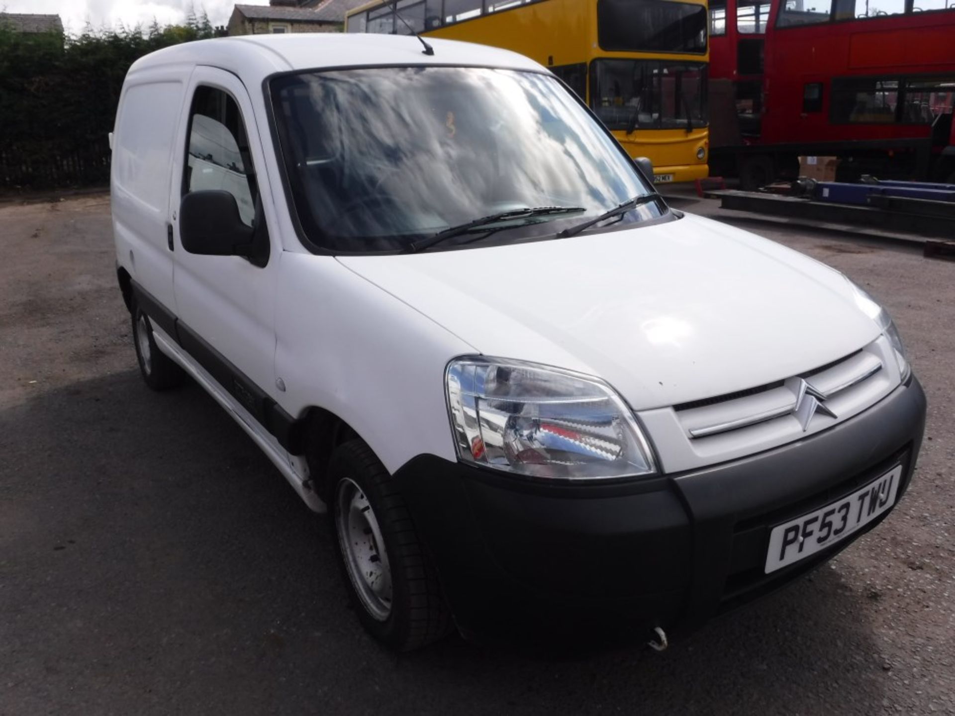 53 reg CITROEN BERLINGO 600D LX, 1ST REG 01/04, TEST 07/16, 157582M NOT WARRANTED, V5 HERE, 1 FORMER