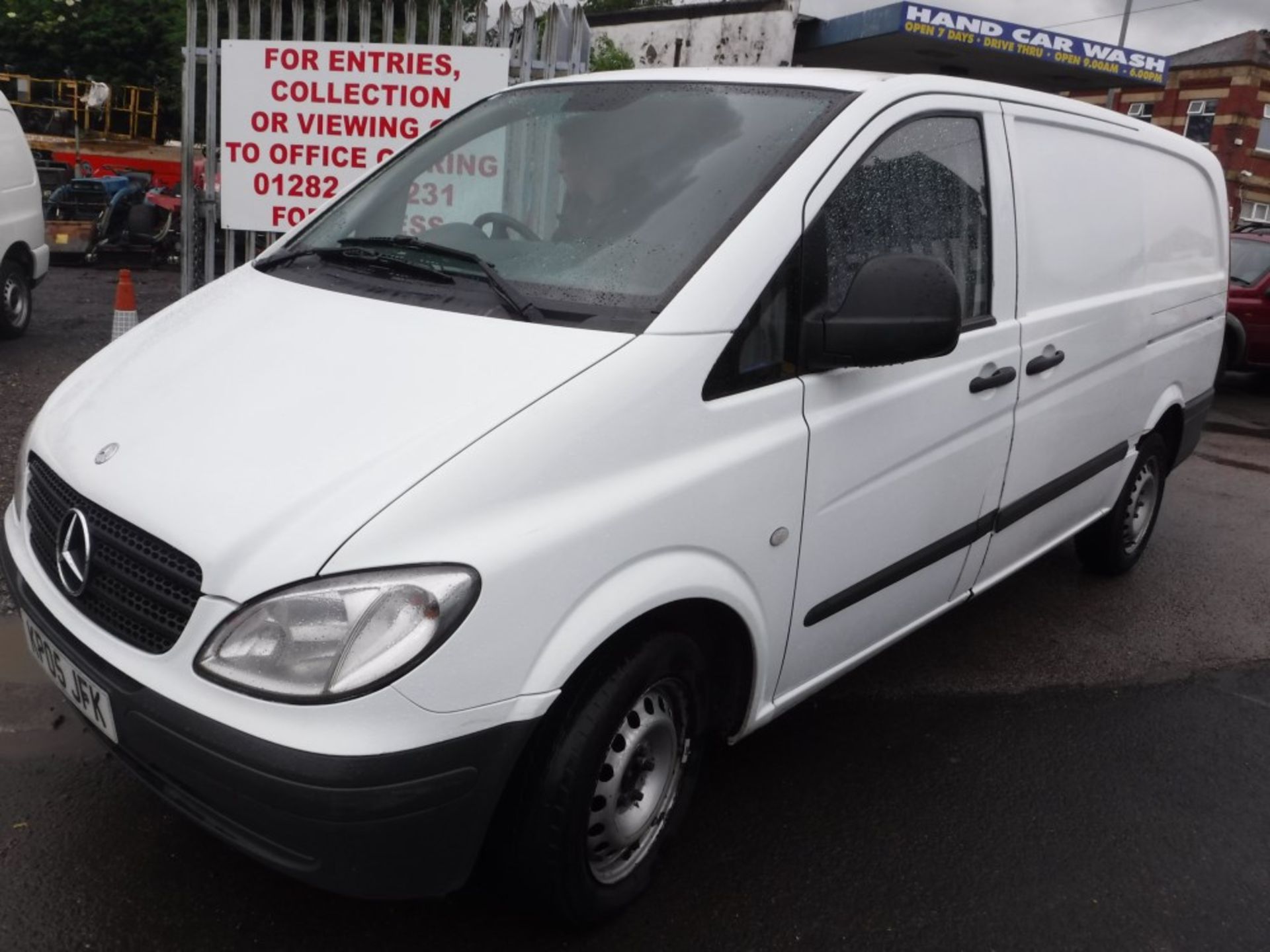 05 reg MERCEDES VITO 109 CDI LONG, 1ST REG 05/05, TEST 11/15, 167435M NOT WARRANTED, V5 HERE, 4 - Image 2 of 5