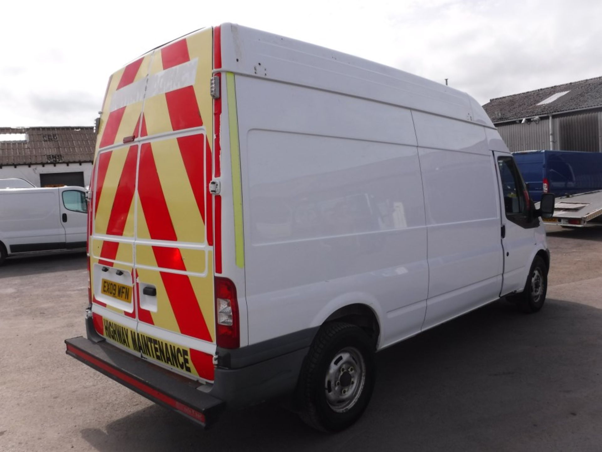 09 reg FORD TRANSIT 140 T350L RWD, 1ST REG 03/09, TEST 12/15, 219624M WARRANTED, V5 HERE, 1 OWNER - Image 3 of 5