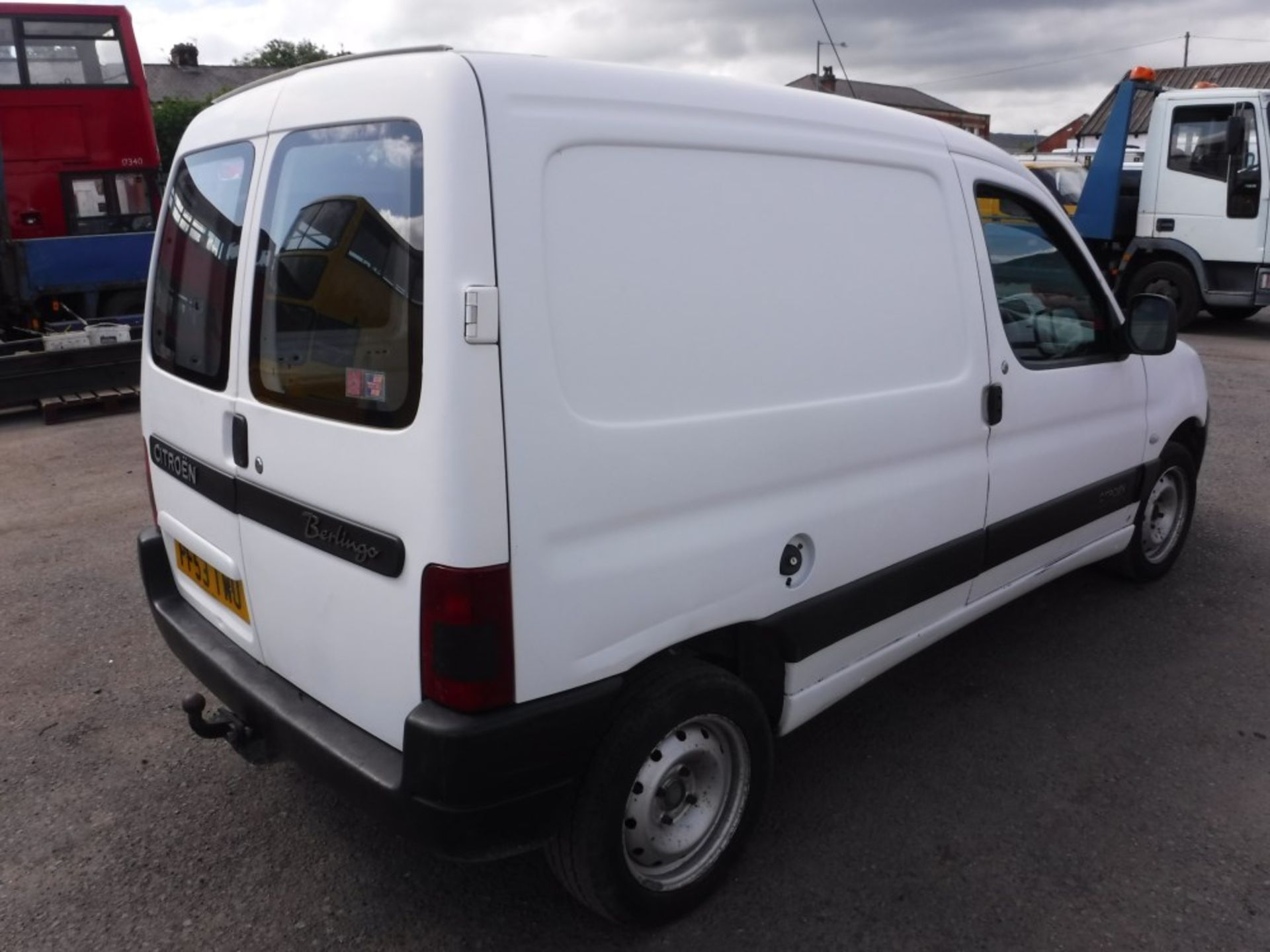 53 reg CITROEN BERLINGO 600D LX, 1ST REG 01/04, TEST 07/16, 157582M NOT WARRANTED, V5 HERE, 1 FORMER - Image 4 of 5