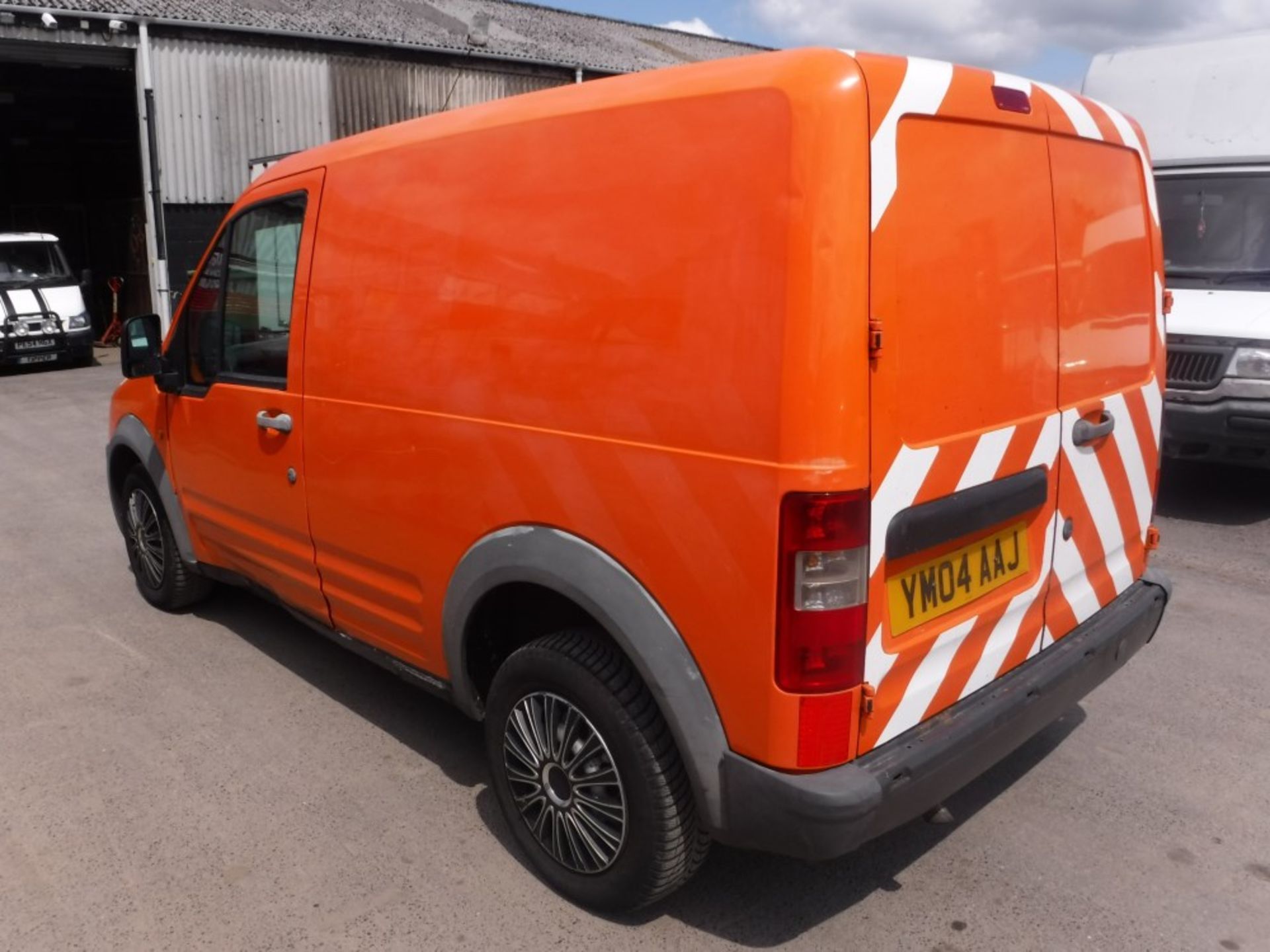 04 reg FORD TRANSIT CONNECT L200 TD SWB, 1ST REG 08/04, TEST 09/15, 166714M, V5 HERE, 4 FORMER - Image 3 of 5