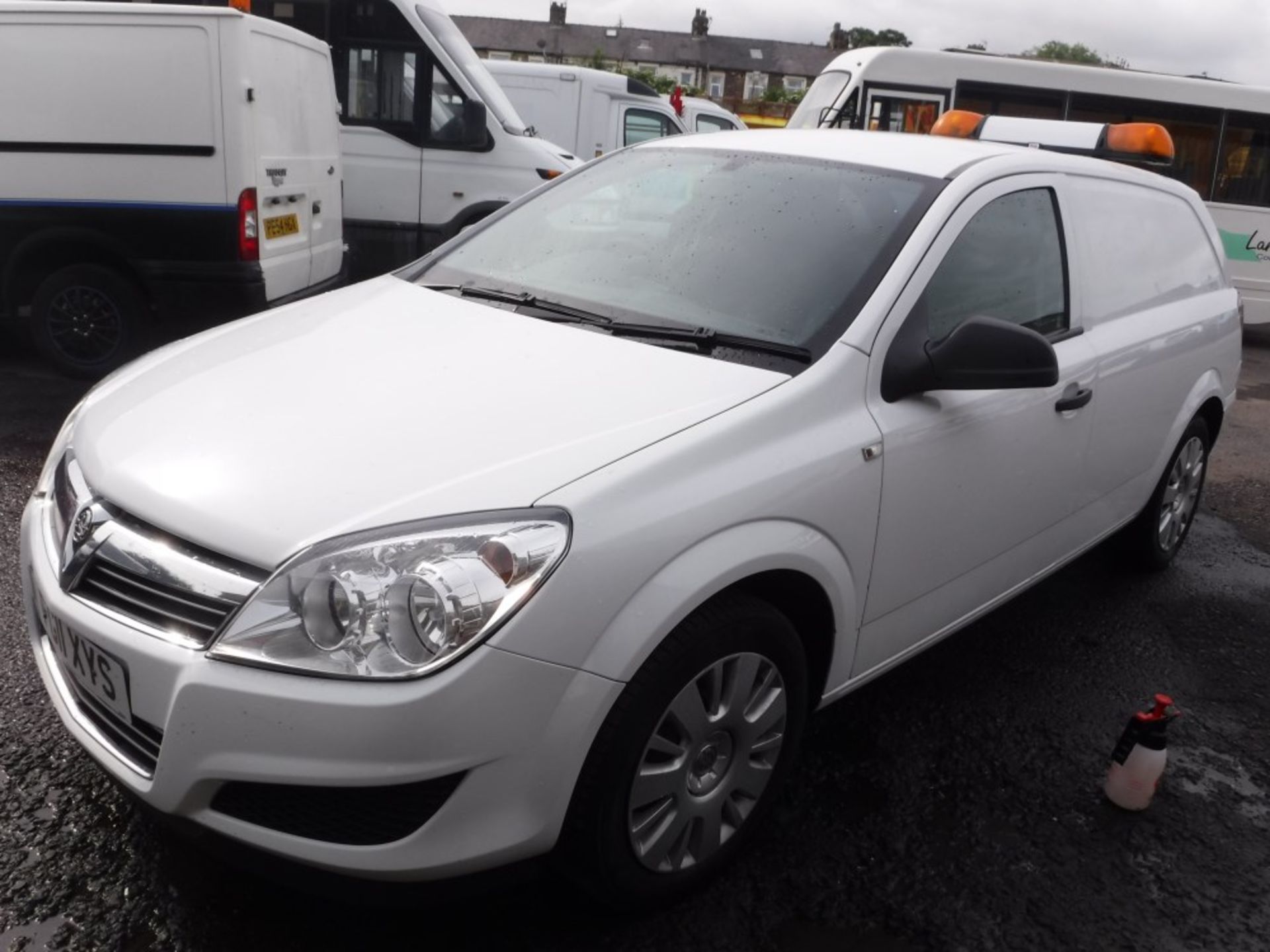 11 reg VAUXHALL ASTRA CLUB CDTI VAN, 1ST REG 07/11, 140246M WARRANTED, V5 HERE, 1 OWNER FROM - Image 2 of 5