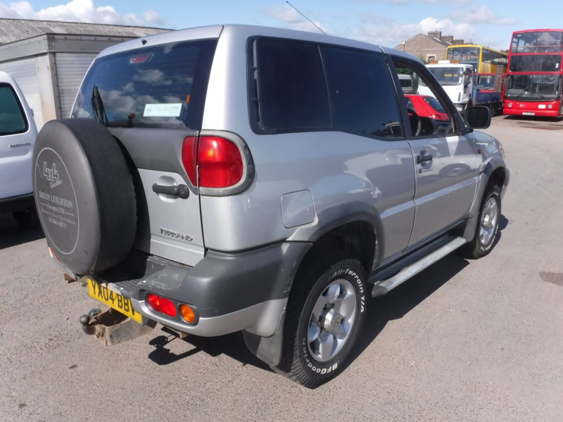 04 reg NISSAN TERRANO, 1ST REG 03/04, TEST 05/16, 140449M WARRANTED, V5 HERE, 3 FORMER KEEPERS [NO - Image 4 of 5