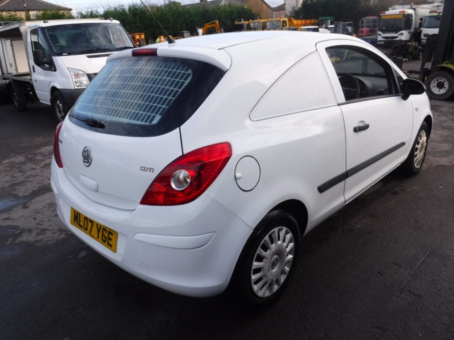 07 reg VAUXHALL CORSA CDTI  VAN, 1ST REG 04/07, TEST 02/16, 121427M, V5 HERE, 2 FORMER KEEPERS ( - Image 4 of 5