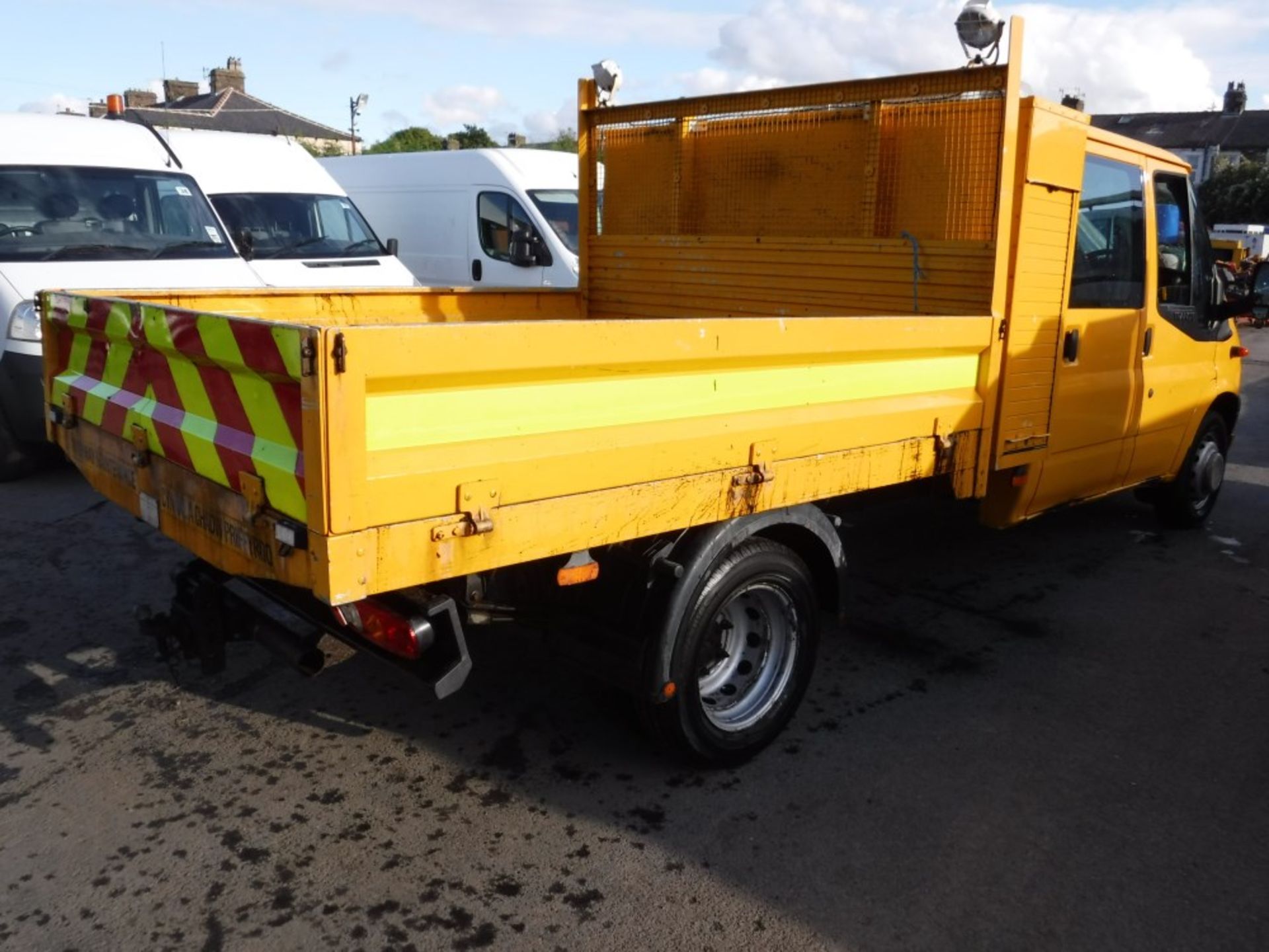 10 reg FORD TRANSIT 115 T350L D/C RWD DROPSIDE, 1ST REG 03/10, TEST 02/16, 99643M WARRANTED, V5 - Image 4 of 5