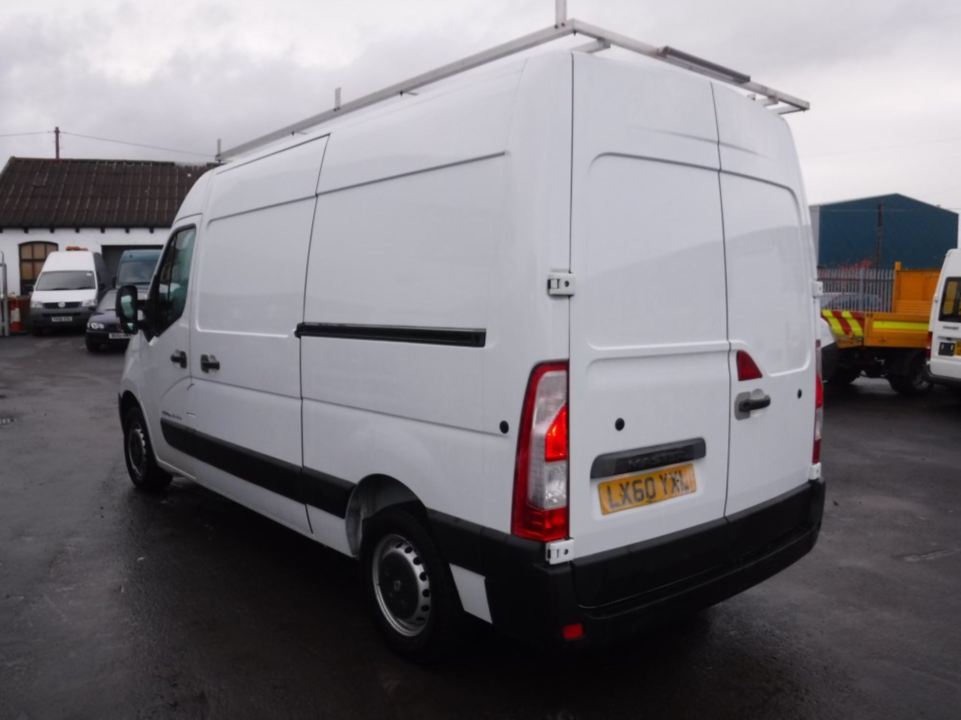 60 reg RENAULT MASTER MM35 DCI 100, 1ST REG 09/10, 214280M WARRANTED, V5 HERE, 1 OWNER FROM NEW [+ - Image 3 of 5