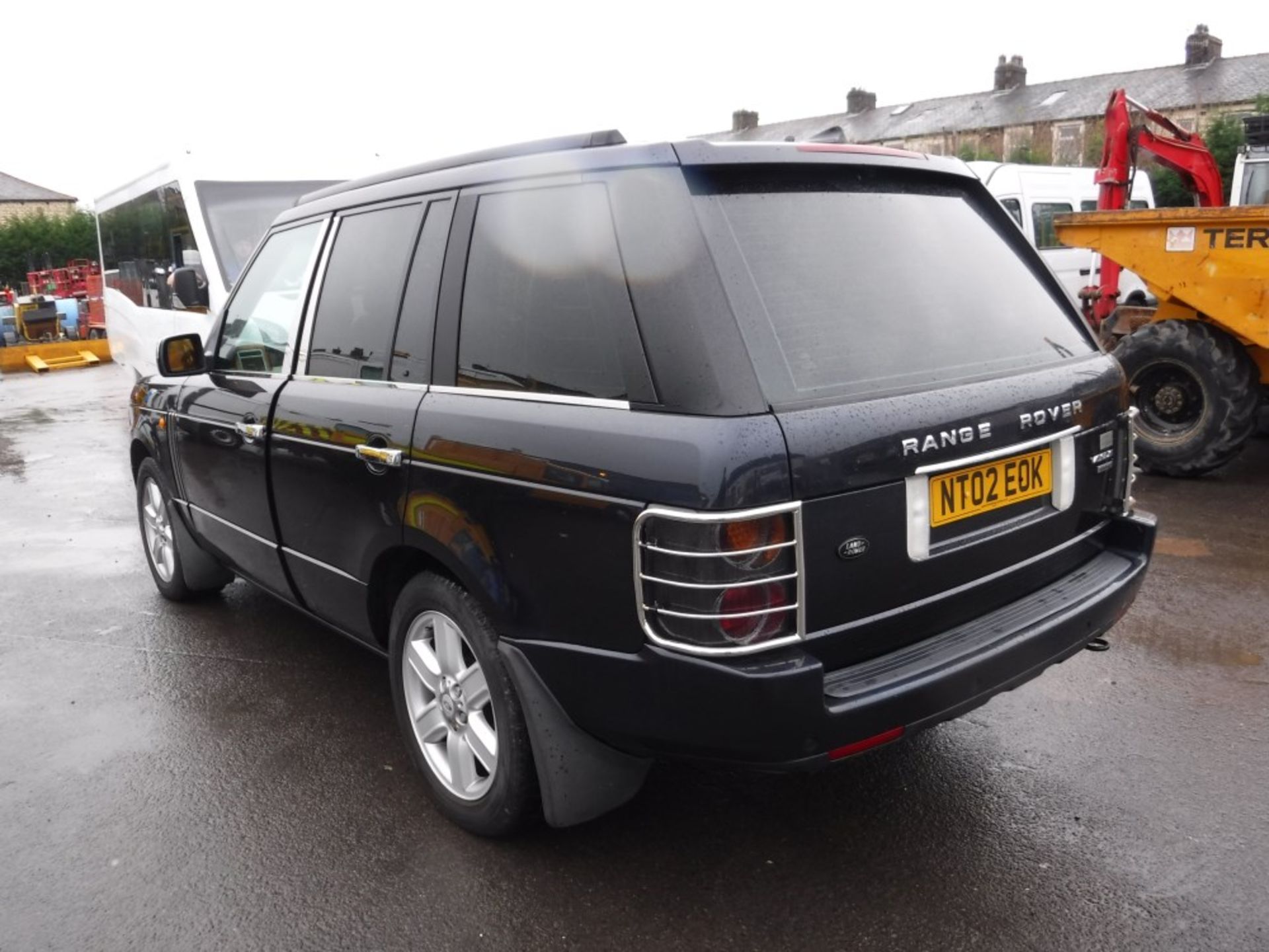 02 reg RANGE ROVER VOGUE V8 AUTO ESTATE, 1ST REG 07/02, TEST 11/16, 157800M WARRANTED, V5 HERE, 4 - Image 3 of 4