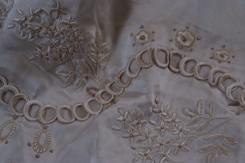 1903 Wedding Gown embroidered by the Roy - Image 3 of 10