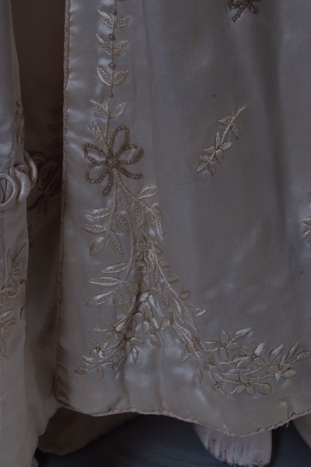 1903 Wedding Gown embroidered by the Roy - Image 9 of 10