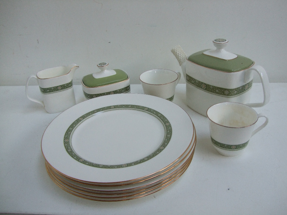 A Royal Doulton 'Rondelay' pattern part tea and dinner set to include dinner plates, milk jug, - Image 2 of 2