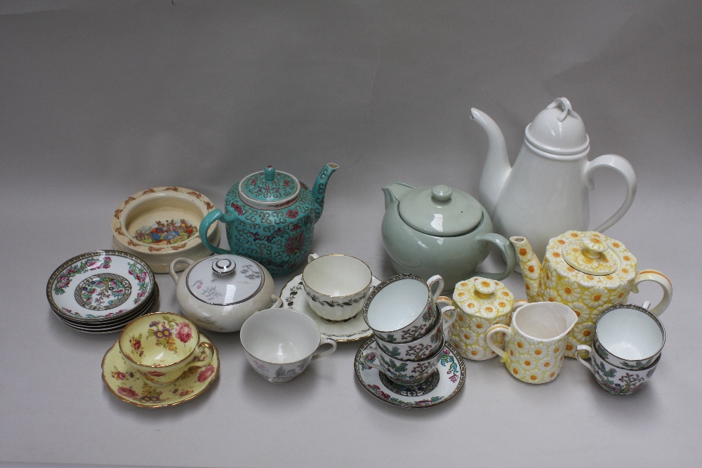 A selection of teawares to include Anchor China 'Indian Tree' part tea set, pattern number 8746,