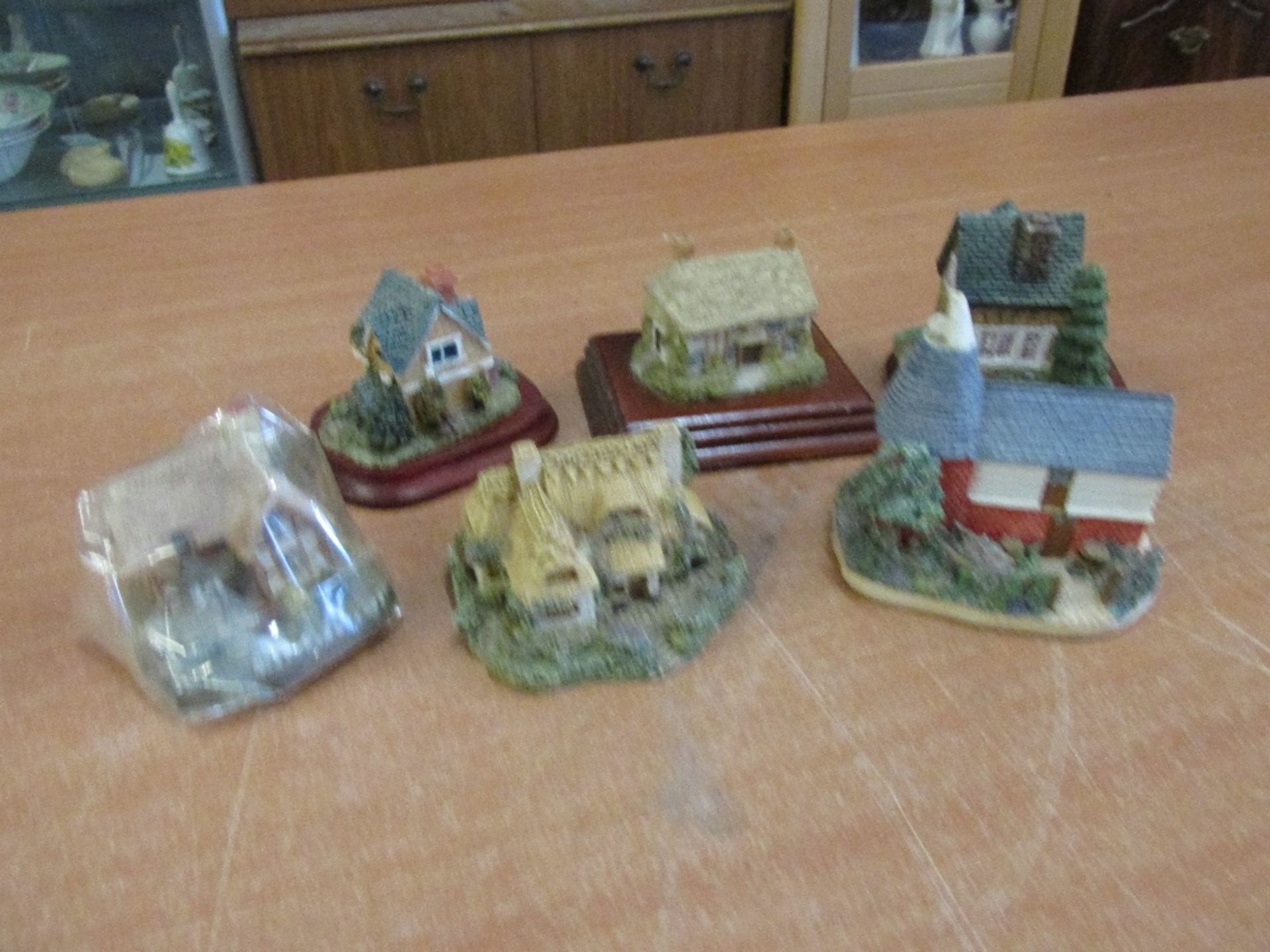 Selection of Minature Decorative Items