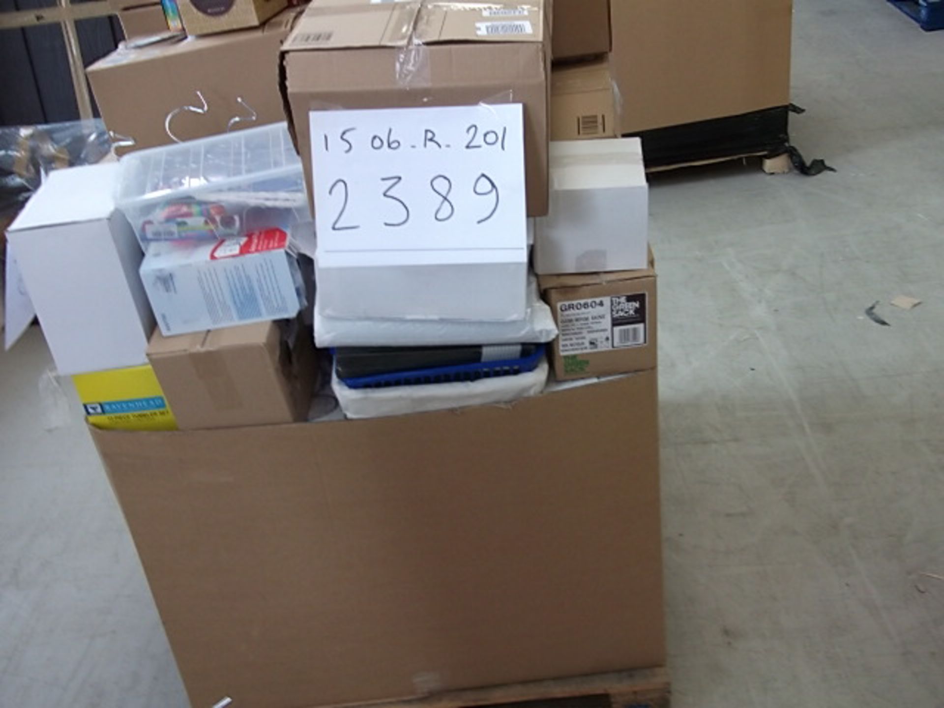 Pallet of Major Online Retailer Surplus Stock/Returns Containing Home.  Please Click The Link To - Image 2 of 2