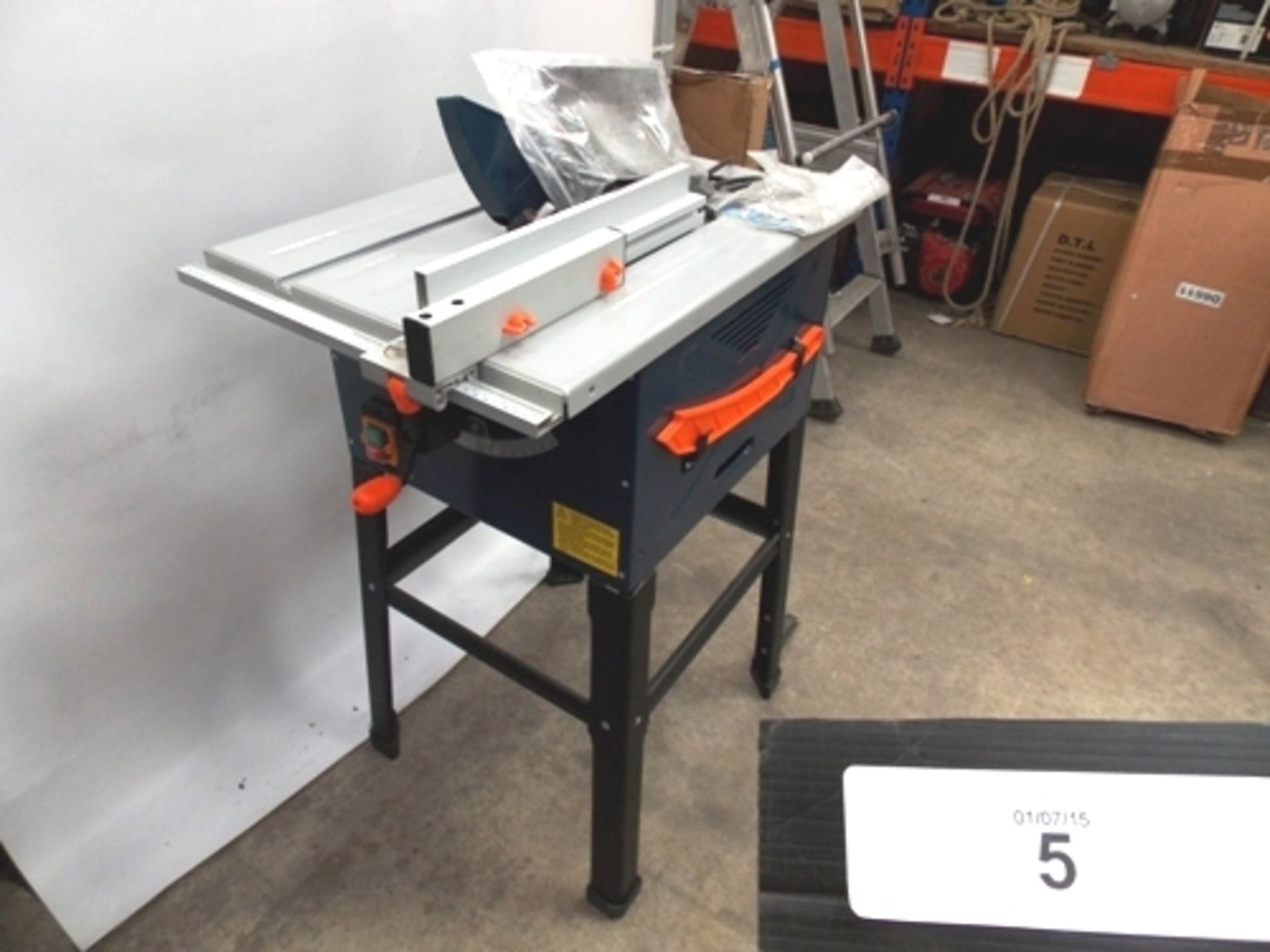 Ferm table saw, 1500W, product no. TSM1030 - New, dirty/dusty due to storage