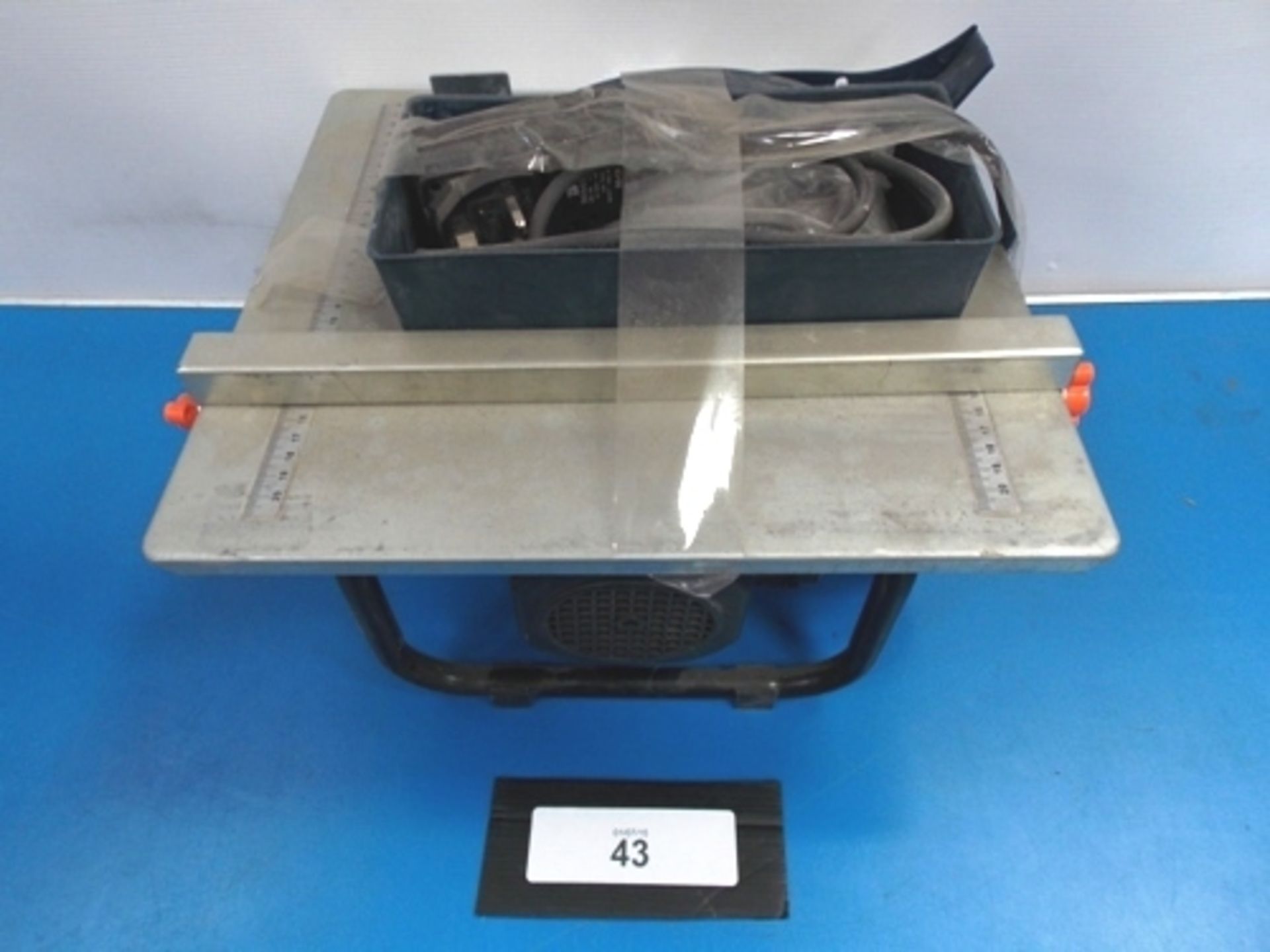 Ferm tile cutter, model TCM1010, 240V - working order