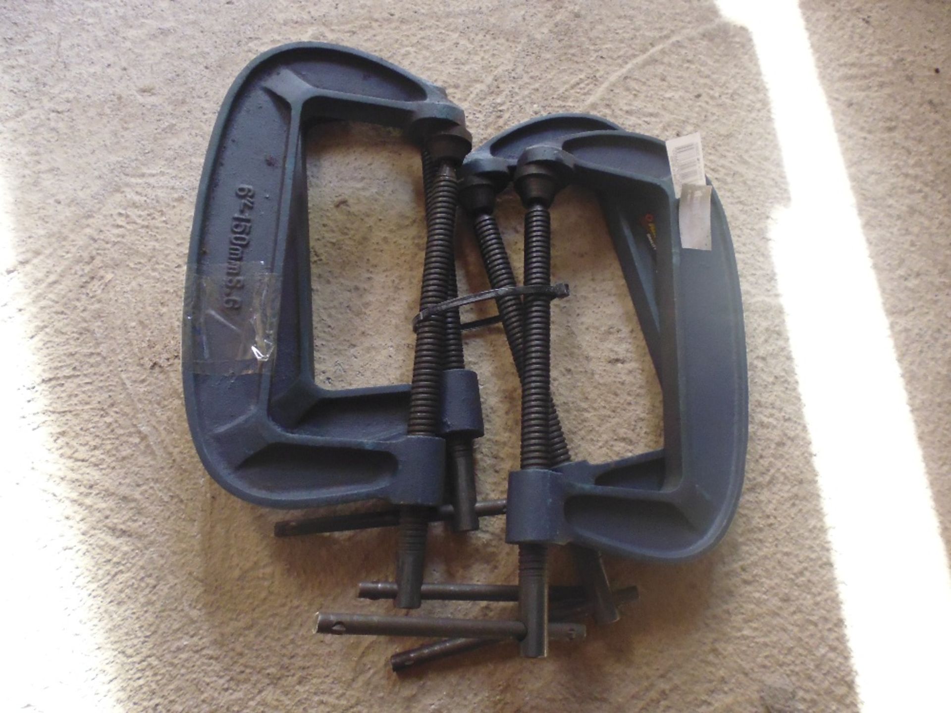 4 x 6'' heavy duty G clamps.