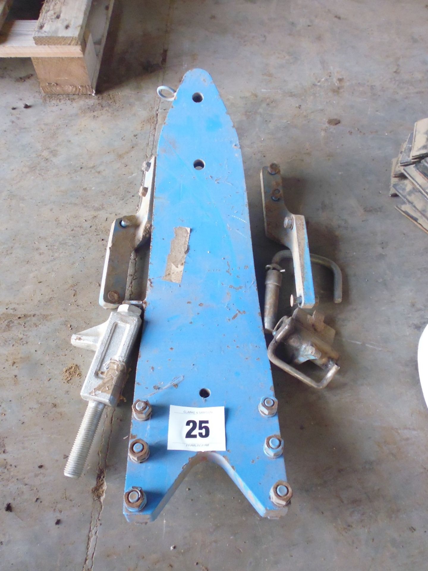 Leg and spares for Lemken plough.