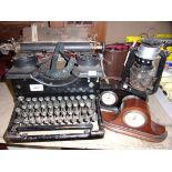 A Royal No 10 vintage manual typewriter,