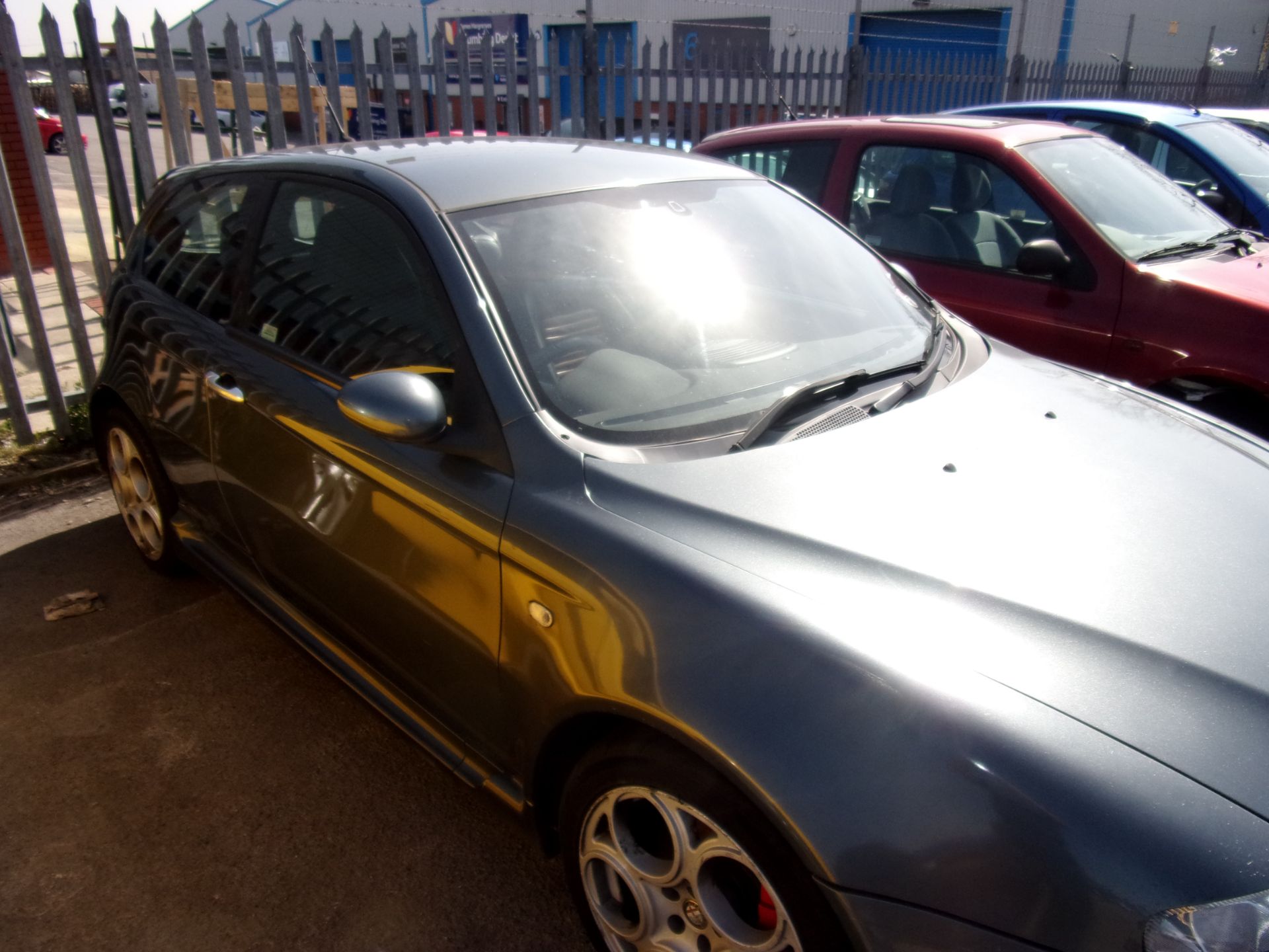 ALFA ROMEO 147 T SPARK LUSSO 1.6L 3 DOOR - Image 2 of 3