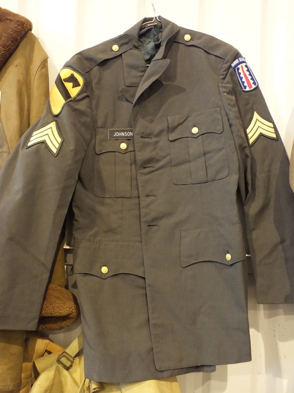 Five items of USA post war uniforms - Image 2 of 5