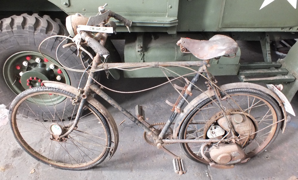 A vintage bicycle fitted with a cyclemas