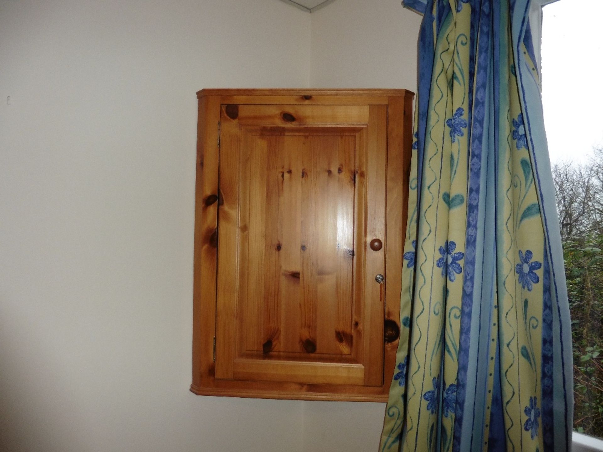 Pine wall mounted corner cupboard, quantity 5