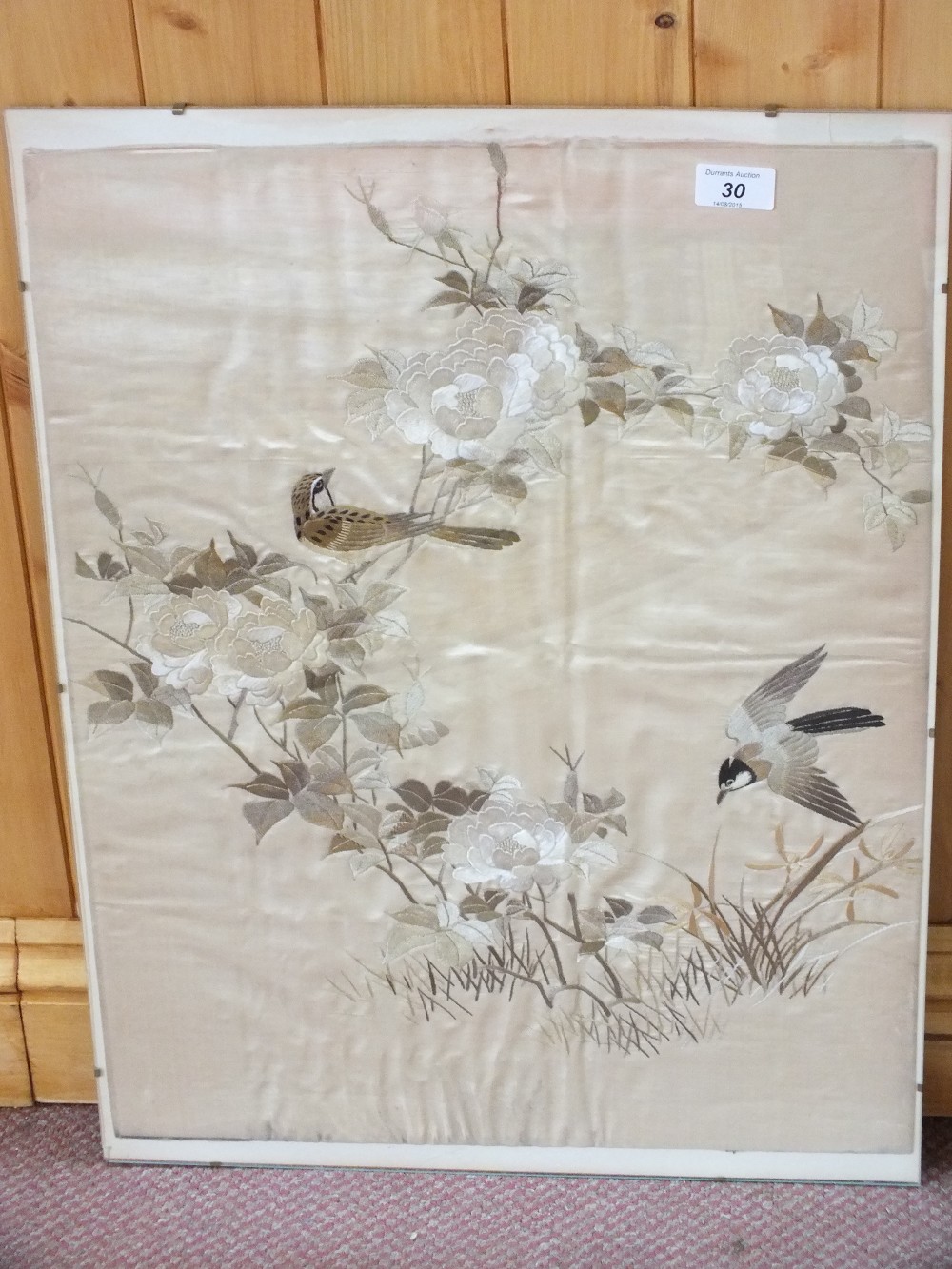 A Japanese silk embroidered bird panel plus one other silk and four various printed fabrics - Image 2 of 3