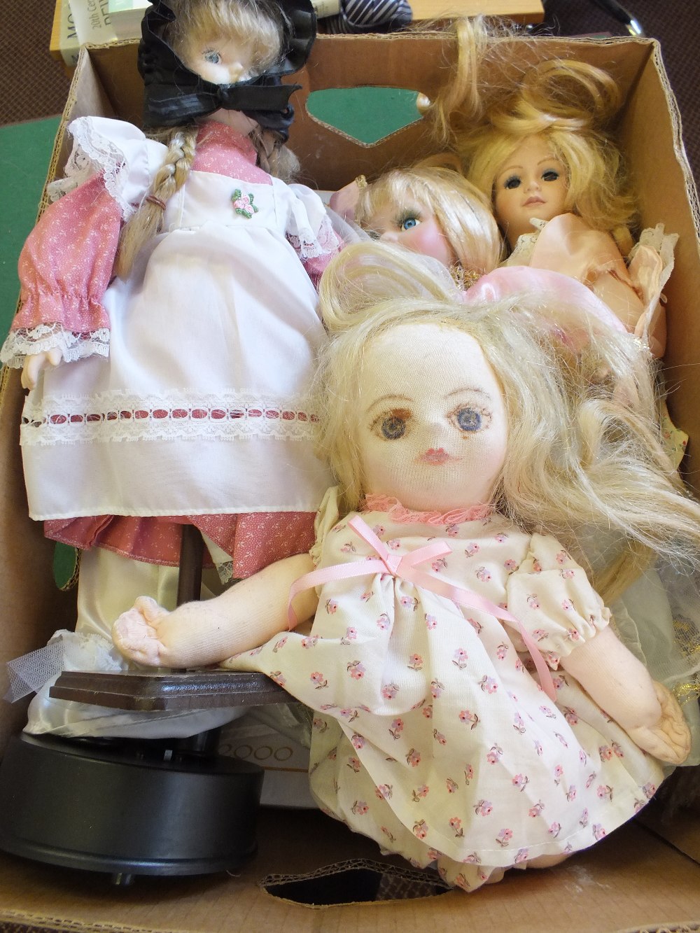 Seven various porcelain and other dolls - Image 2 of 2