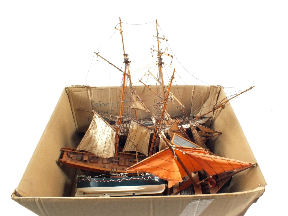 Various ship models - Image 2 of 2