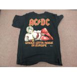 AC/DC Whole lot of Rosie in Europe T-Shirt

Size M

Note: Reasonable Condition