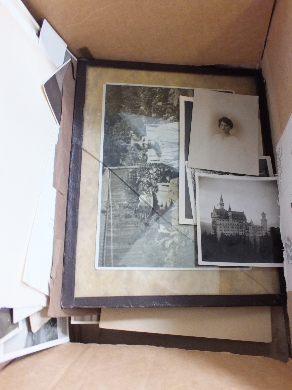 A Victorian photo album and various old photos - Image 3 of 3