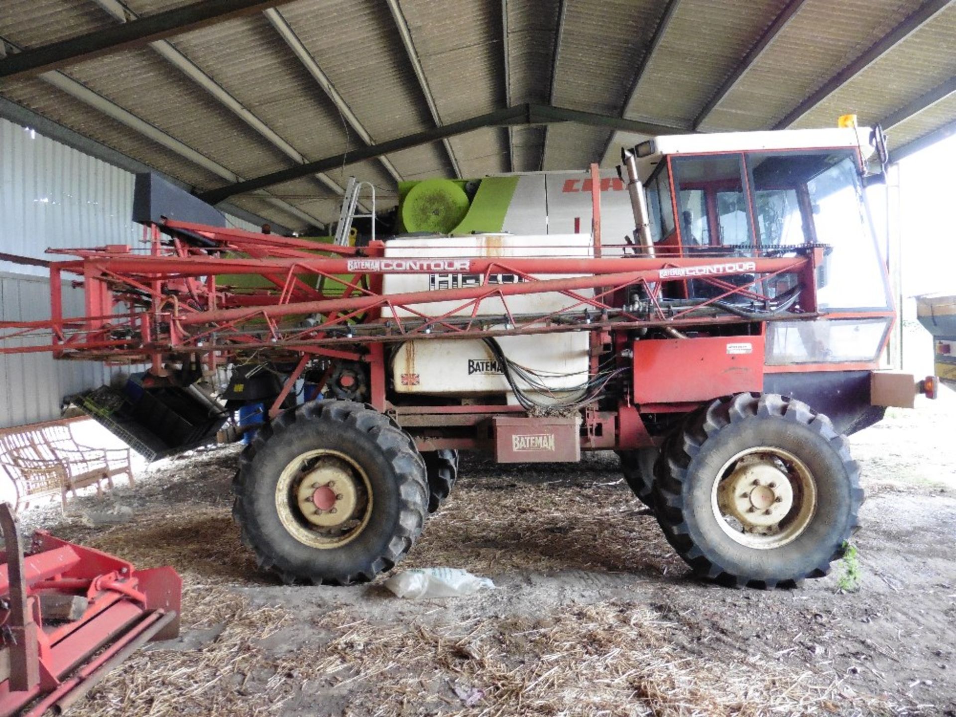 Bateman Contour Hi-Lo Sprayer, 24m booms, Deutz diesel engine, registration H229 DTT, - Image 4 of 13