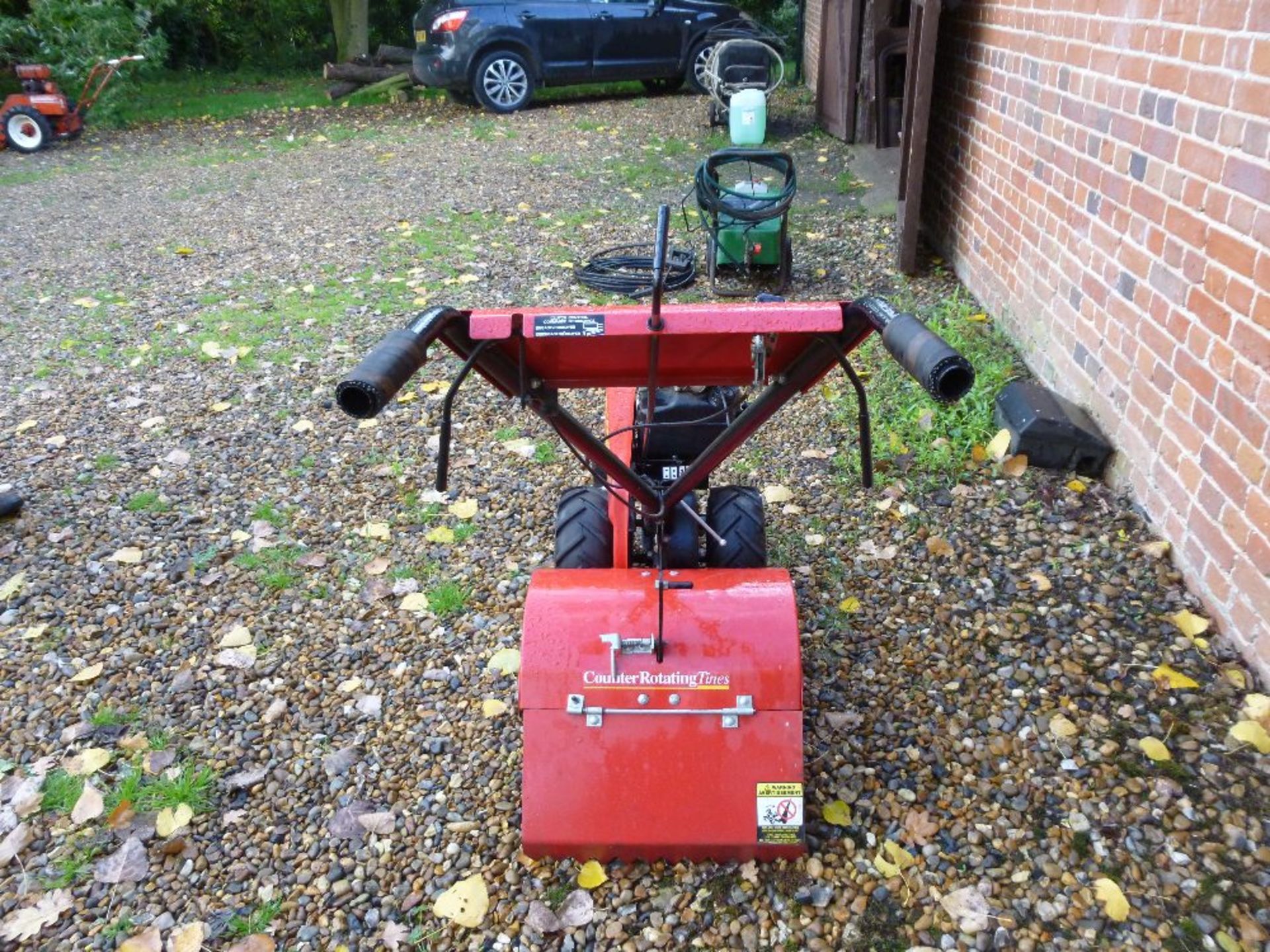 Rally RYX820 rotavator, 5HP. Advised working order. 

Stored near Bungay. 

No VAT on this item. - Image 3 of 4