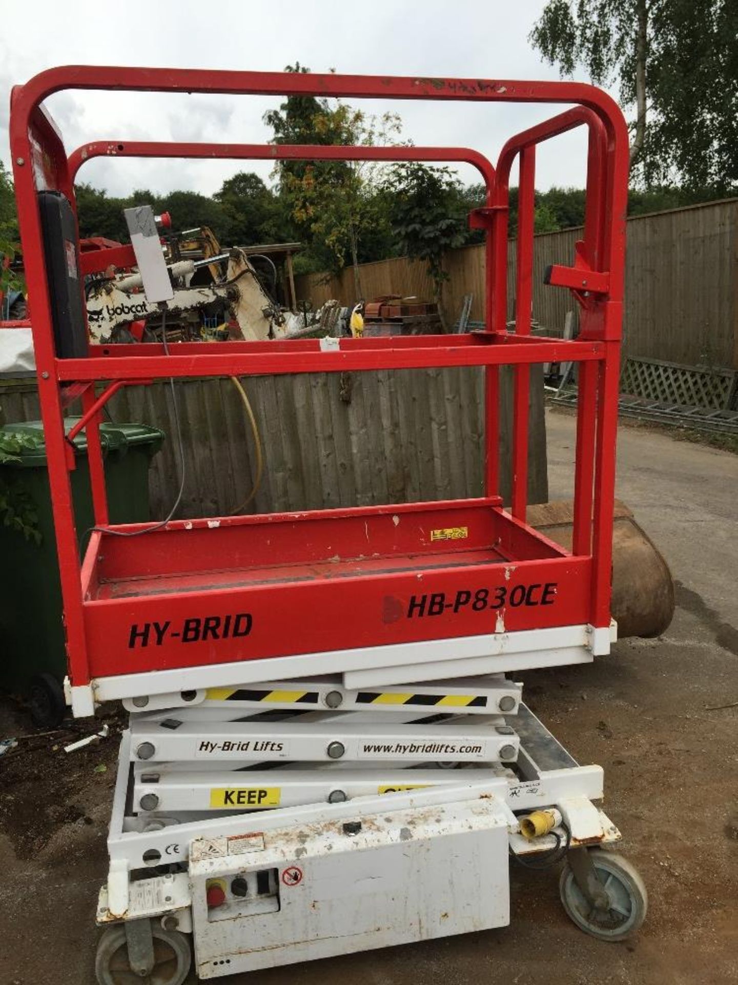 Hy bird lift.

Stored near Reading.

NO VAT ON THIS ITEM. - Image 2 of 2