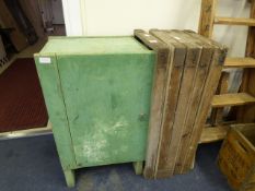 Small Green Cabinet & Pine Trays
